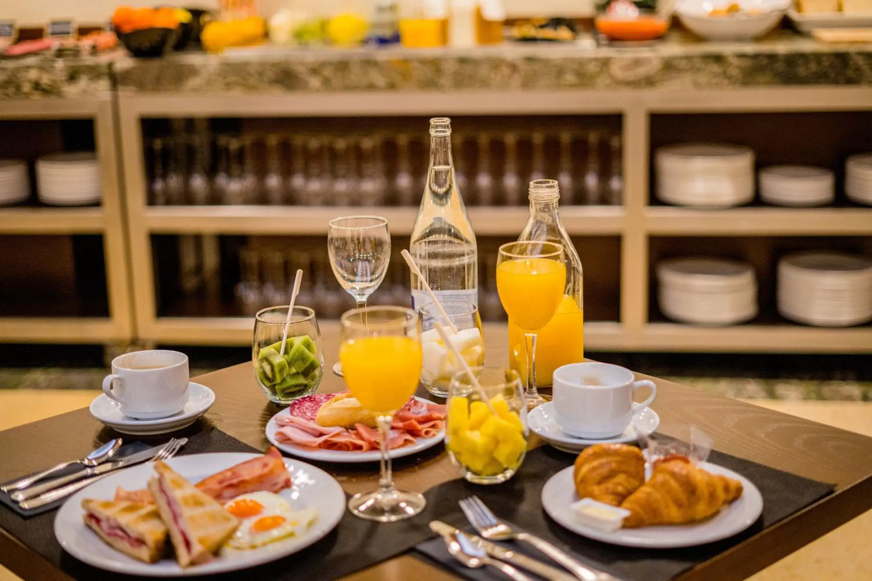 Buffet breakfast in Hotel Compostela