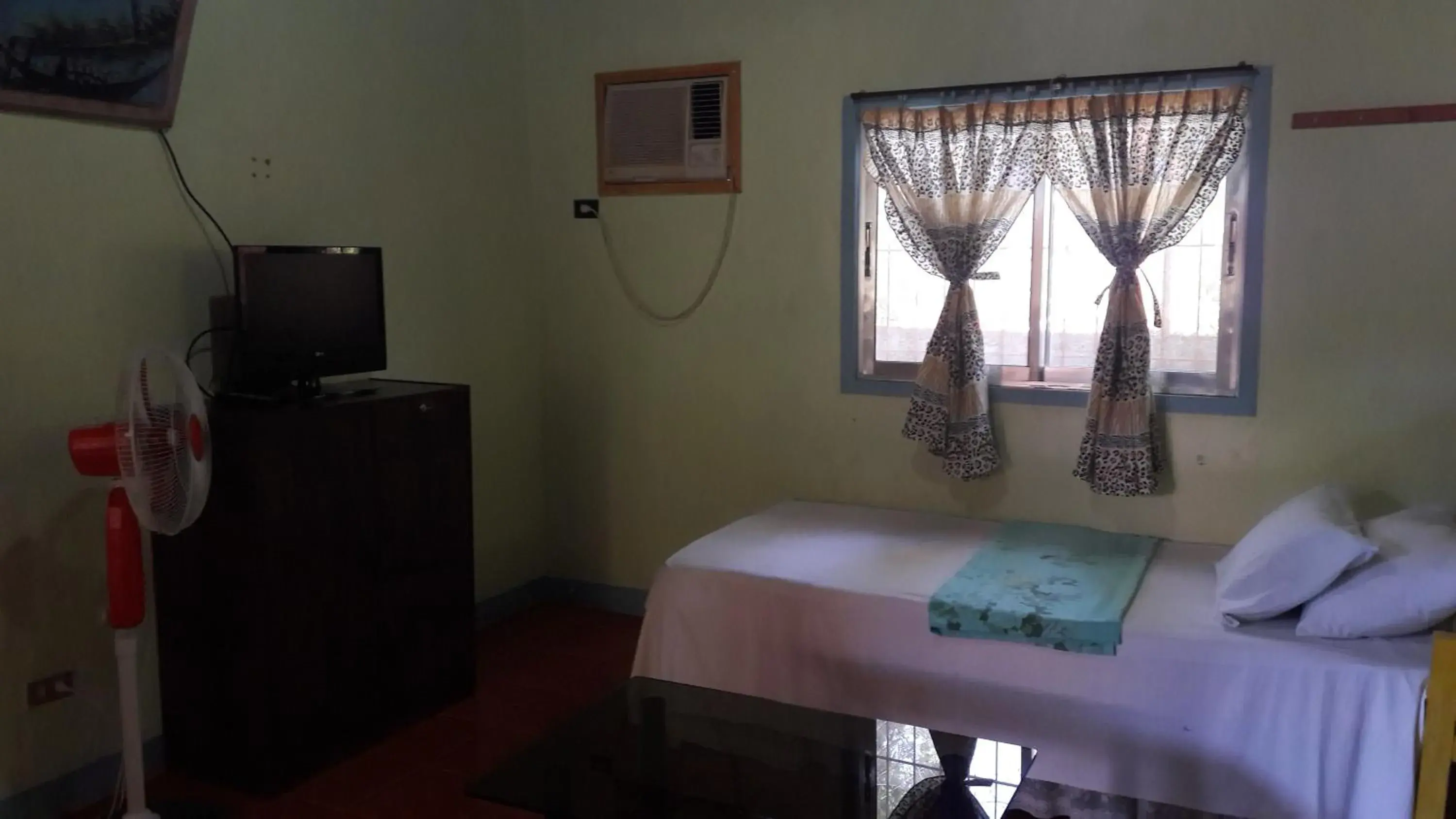 bunk bed, Bed in Bohol Sea Breeze Cottages and Resort