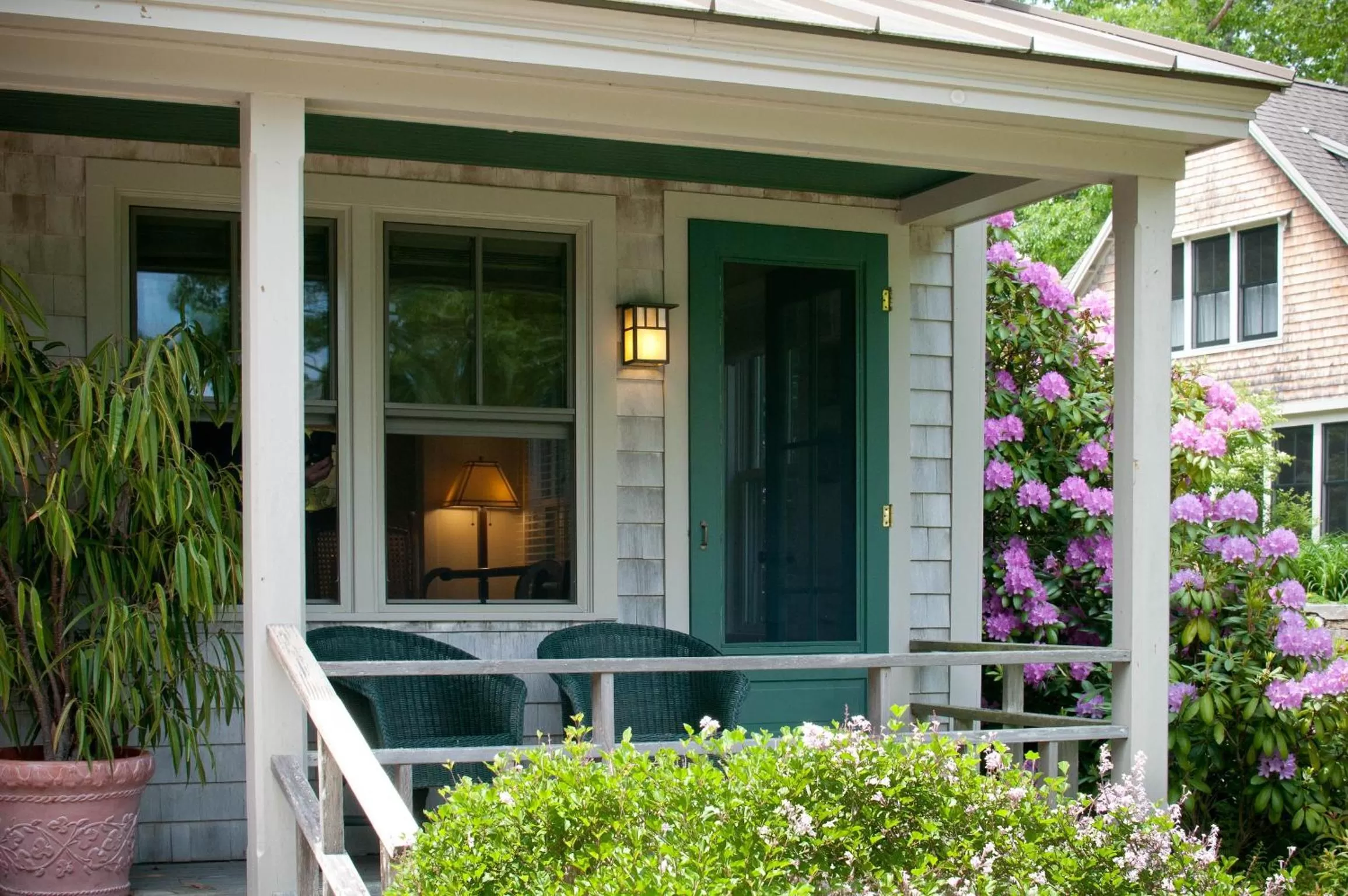 Facade/entrance in Coveside Bed & Breakfast