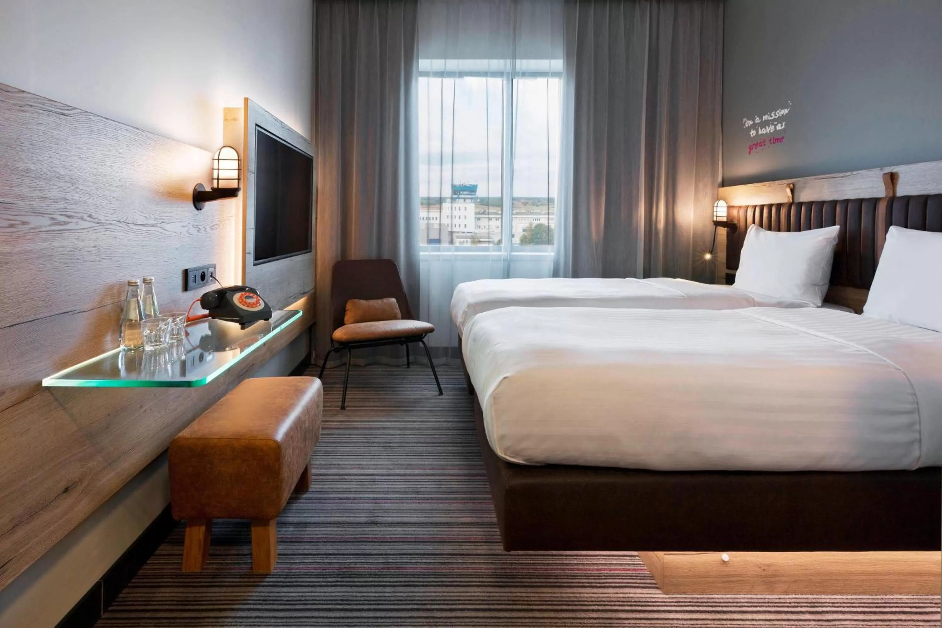 Photo of the whole room, Bed in Moxy Katowice Airport