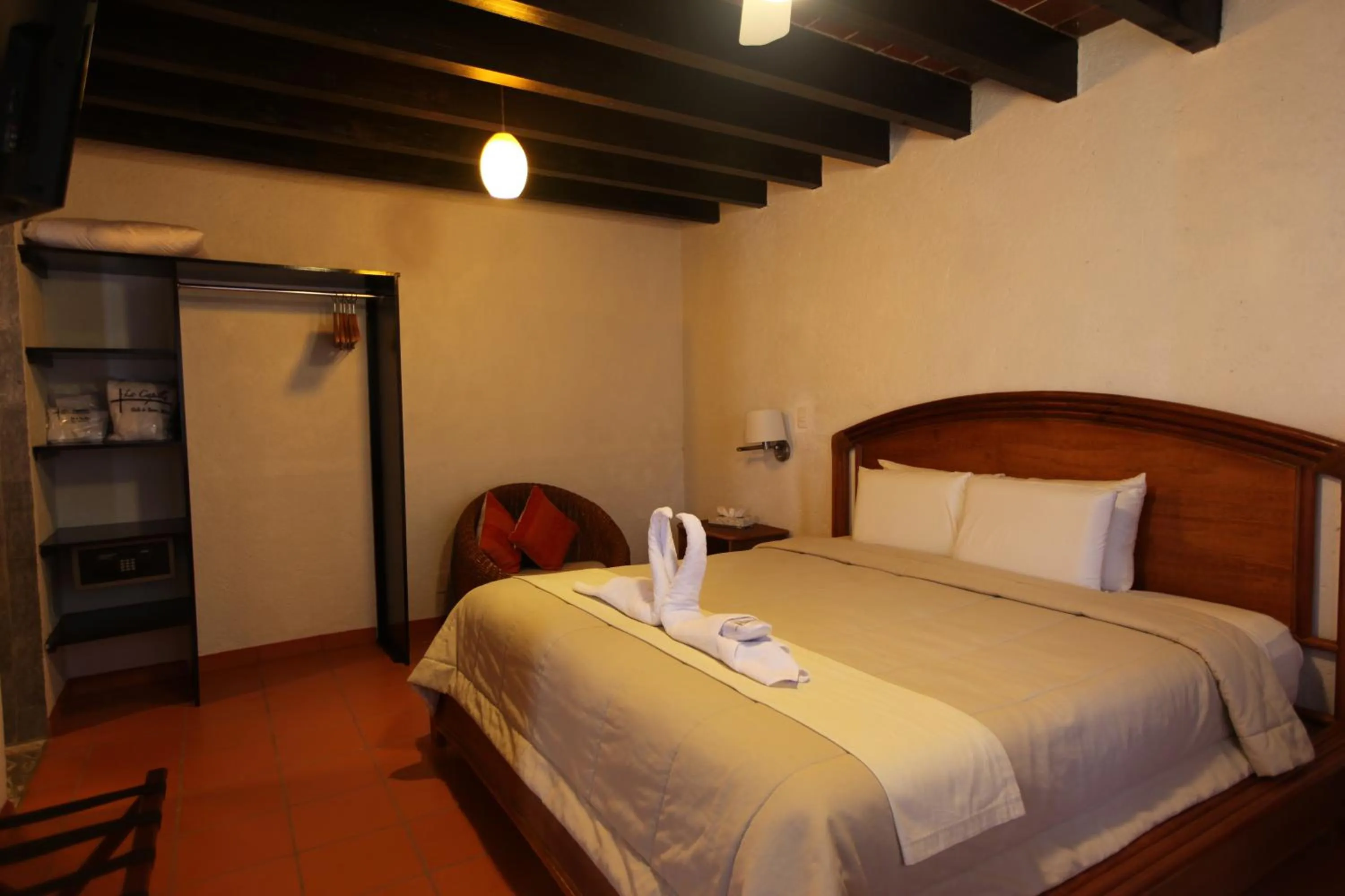 Photo of the whole room, Bed in La Capilla Hotel Boutique