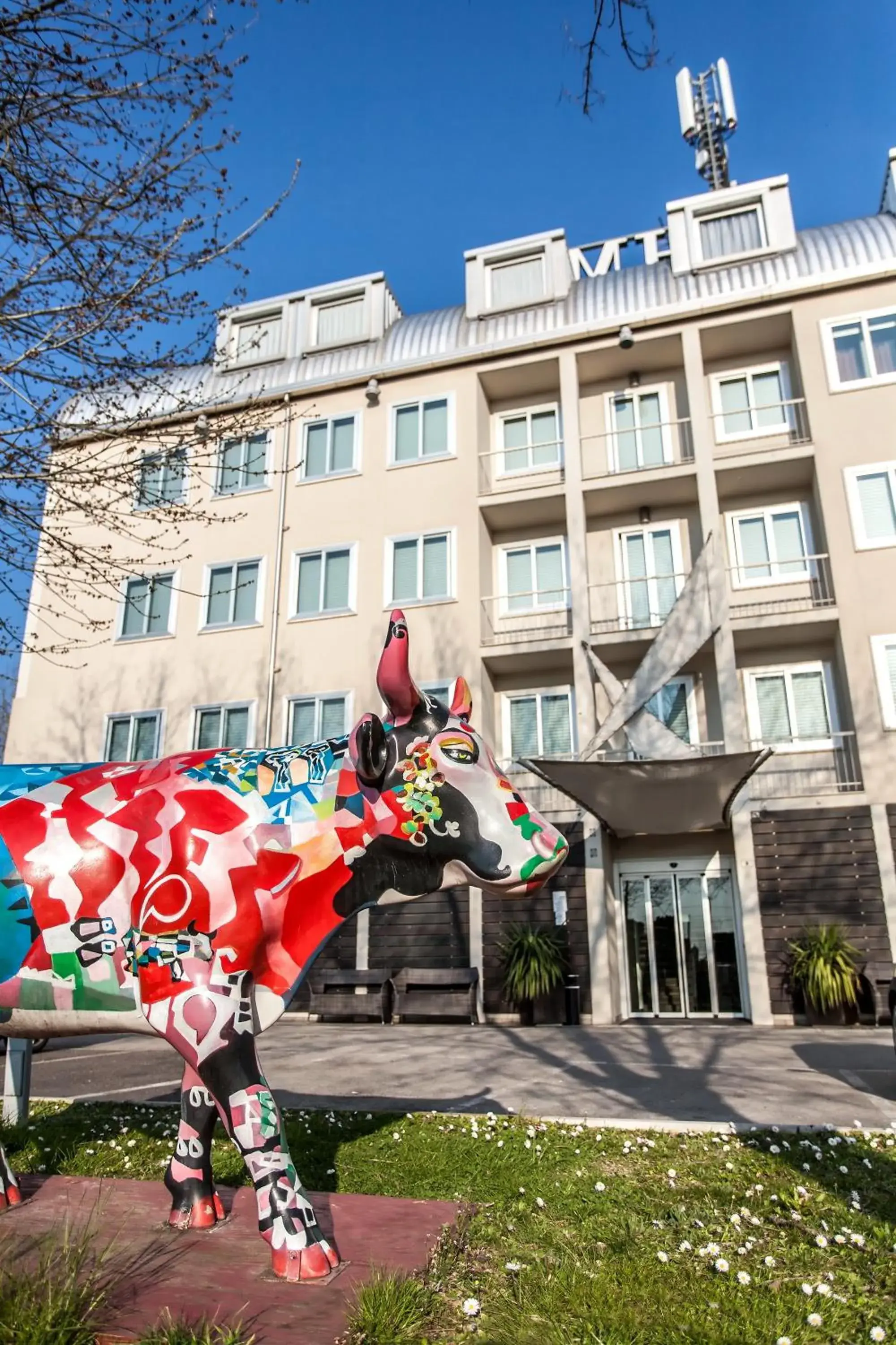 Facade/entrance, Property Building in Hotel Mosaico