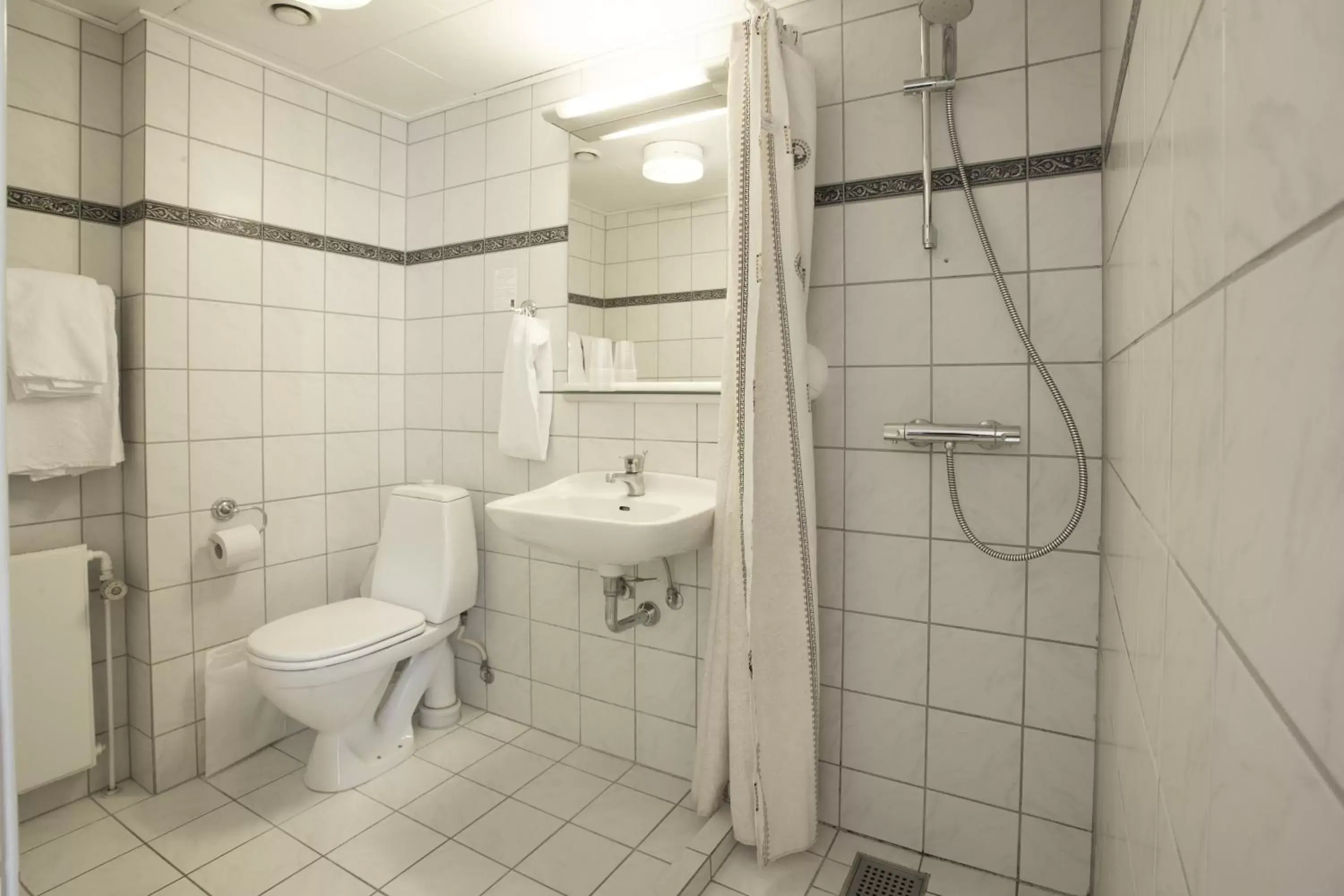 Bathroom in Milling Hotel Ansgar