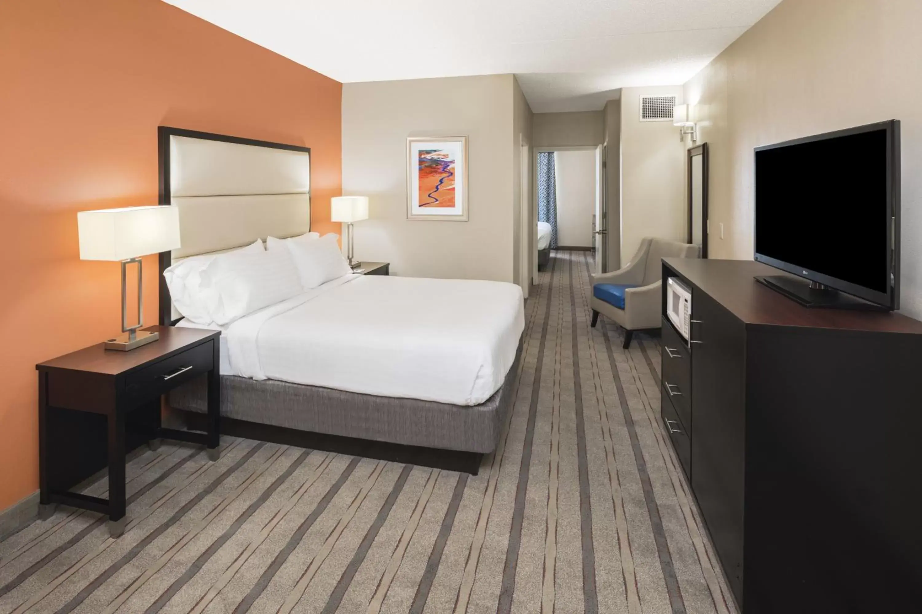 Photo of the whole room, Bed in Holiday Inn Express & Suites Atlanta NE- Duluth, an IHG Hotel