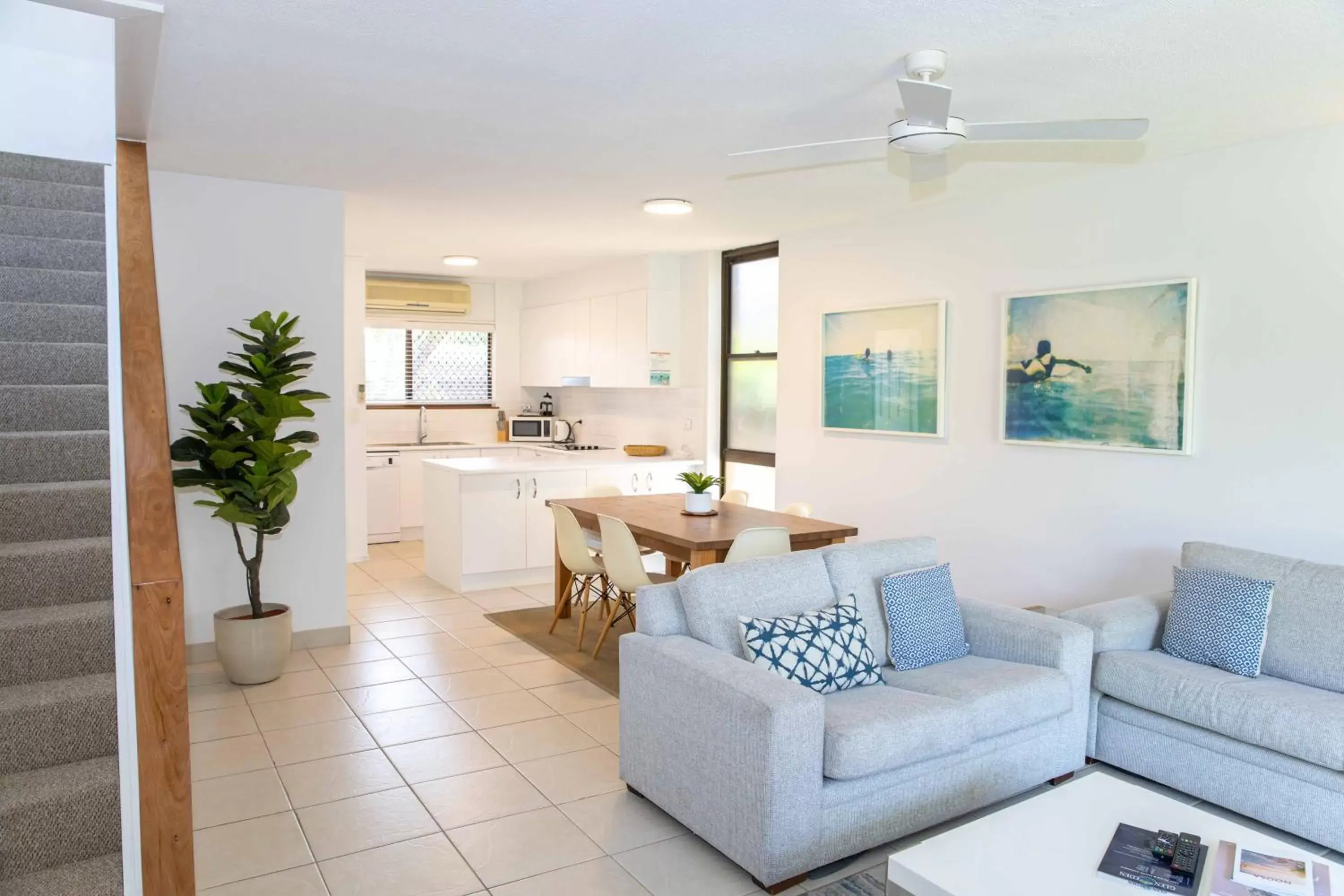 Two-Bedroom Apartment in Glen Eden Beach Resort Two-Bedroom Apartment in Glen Eden Beach Resort