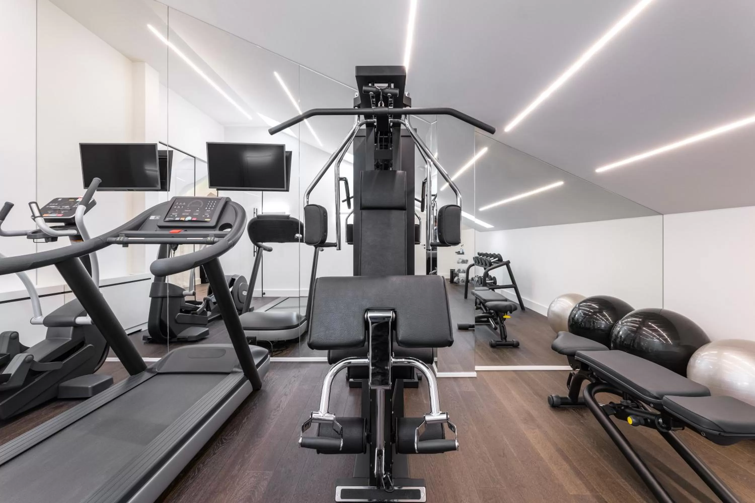 Fitness centre/facilities in The Lynx Mountain Resort