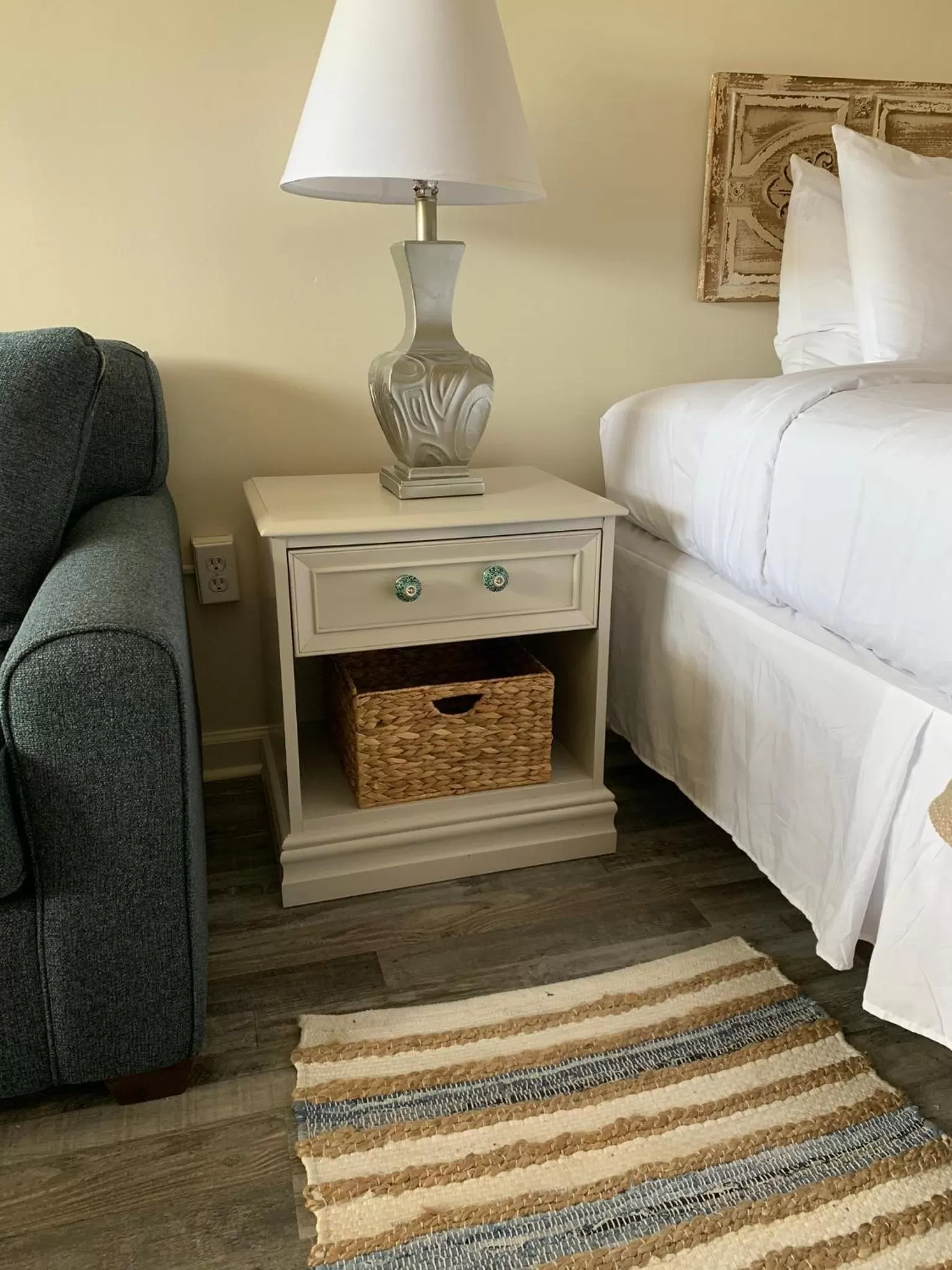 Bed in Ocean Glass Inn