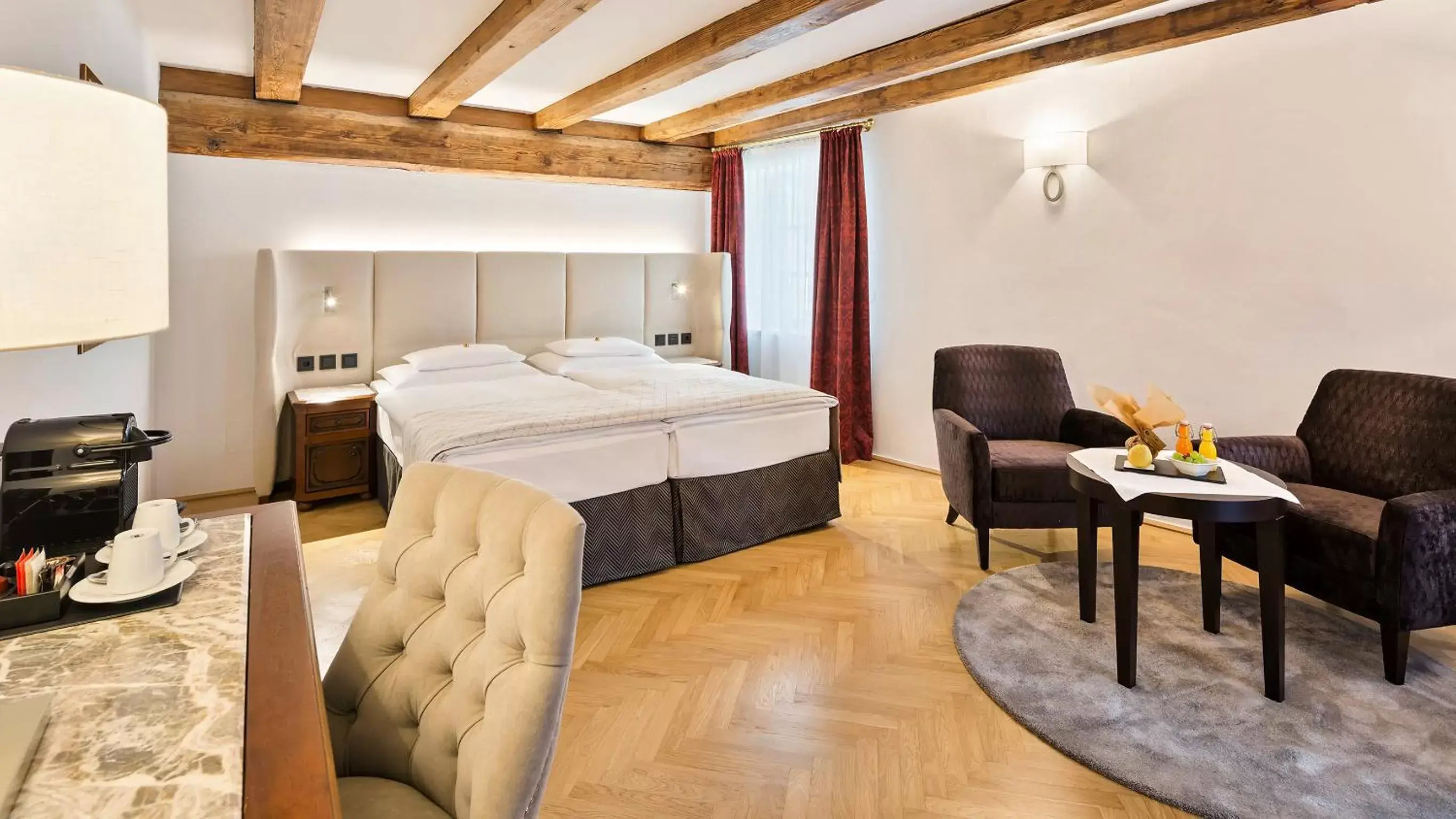 Bedroom in Radisson Blu Hotel Altstadt