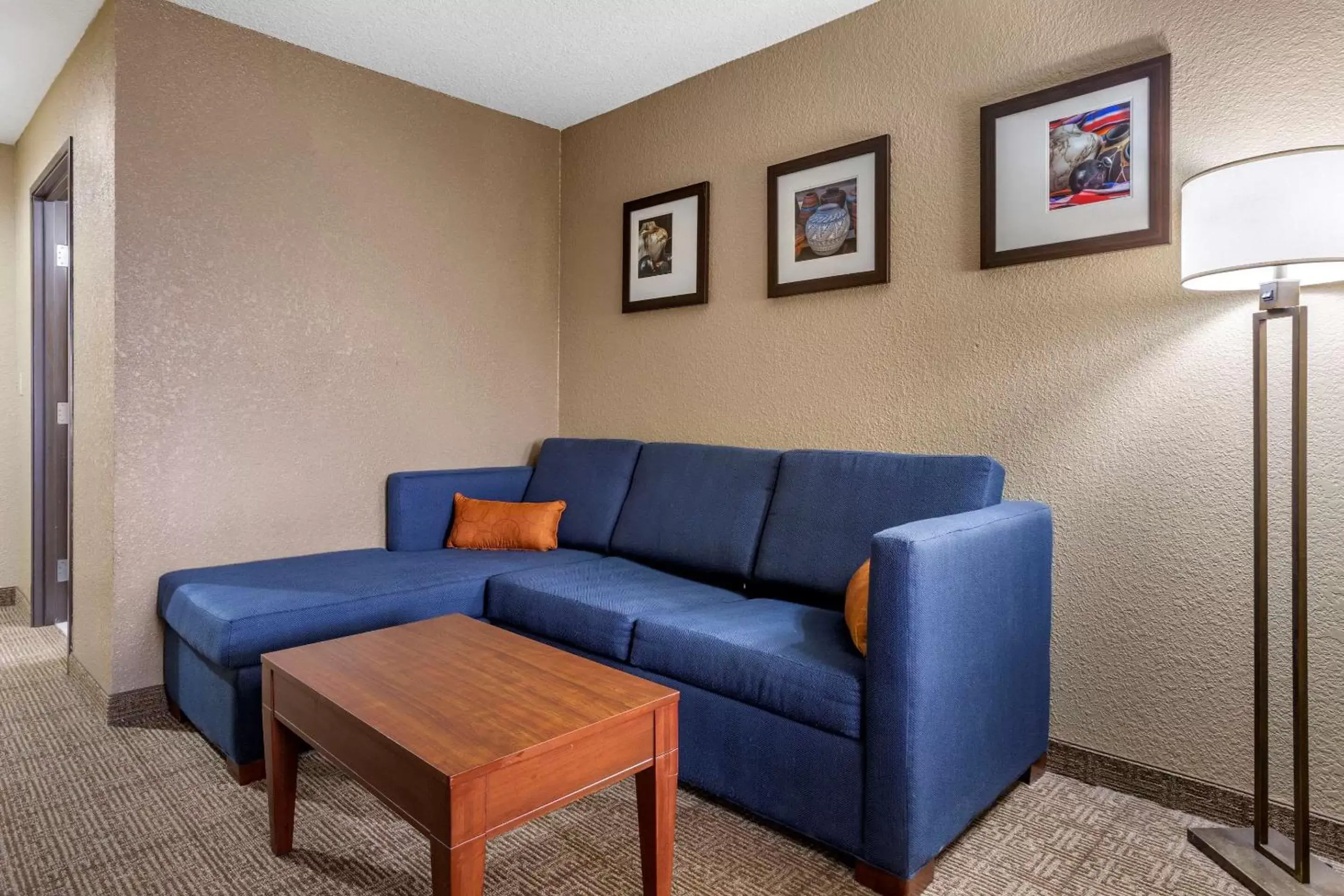 Photo of the whole room, Seating Area in Comfort Inn & Suites Deming
