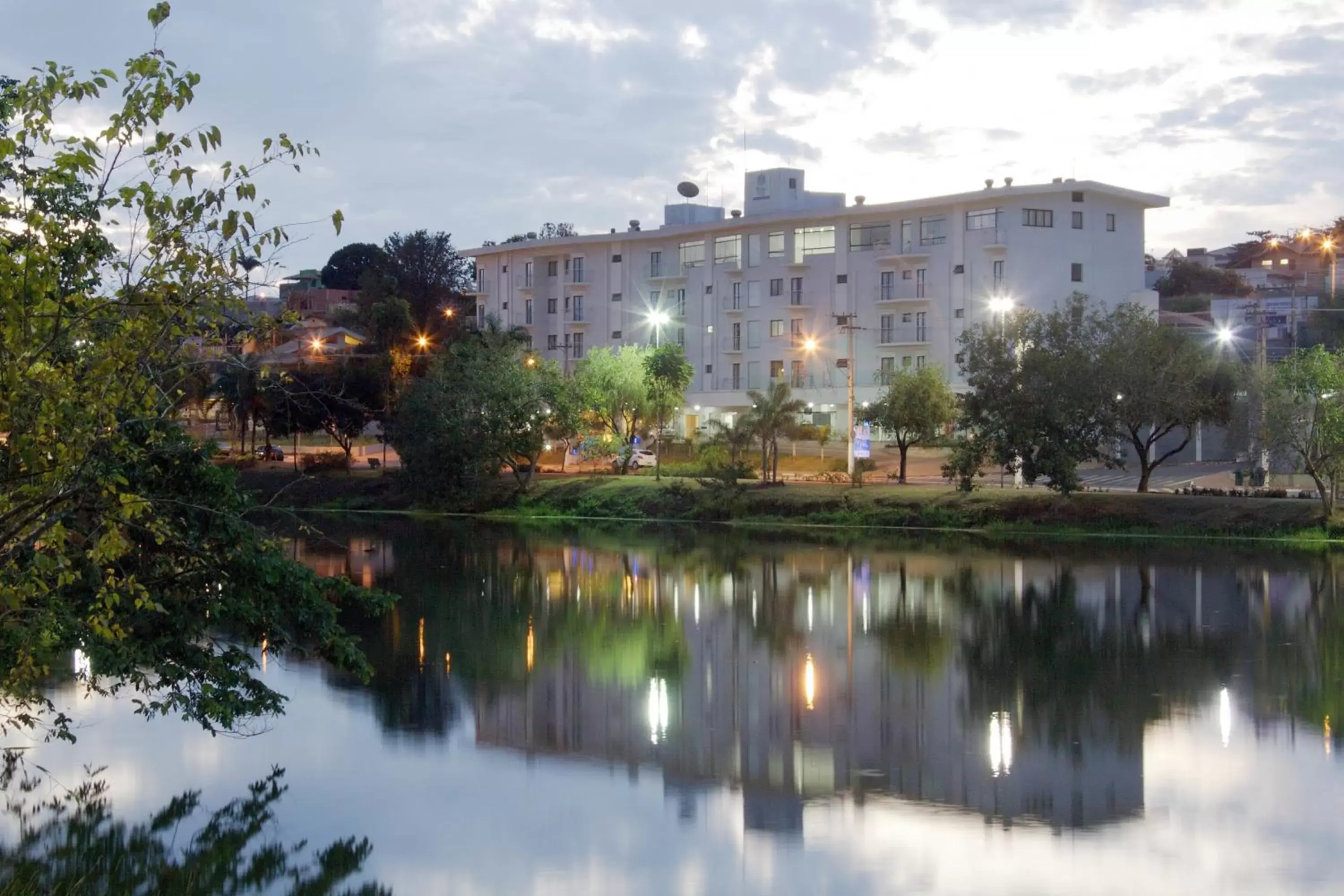 Nearby landmark, Property Building in Bristol Zaniboni Mogi Mirim