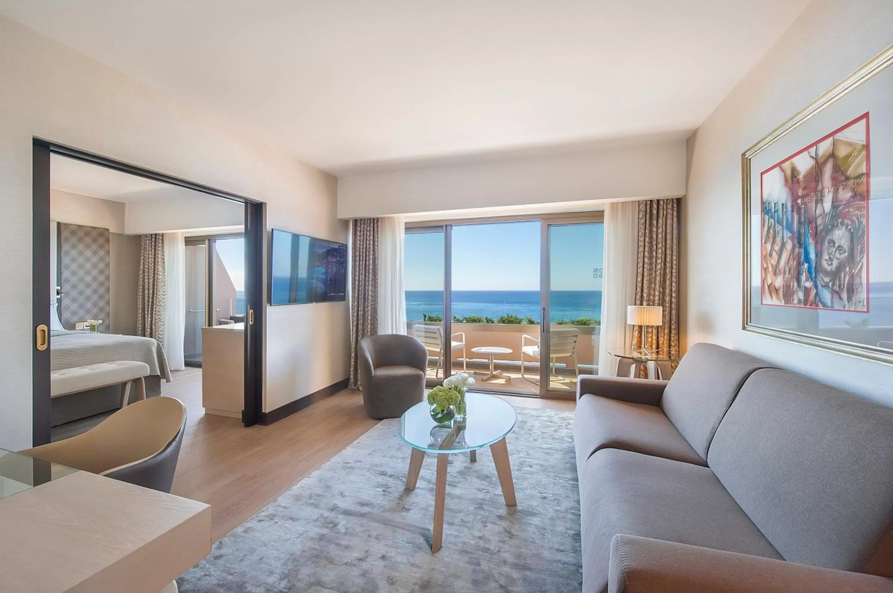 Living room, Seating Area in Four Seasons Hotel