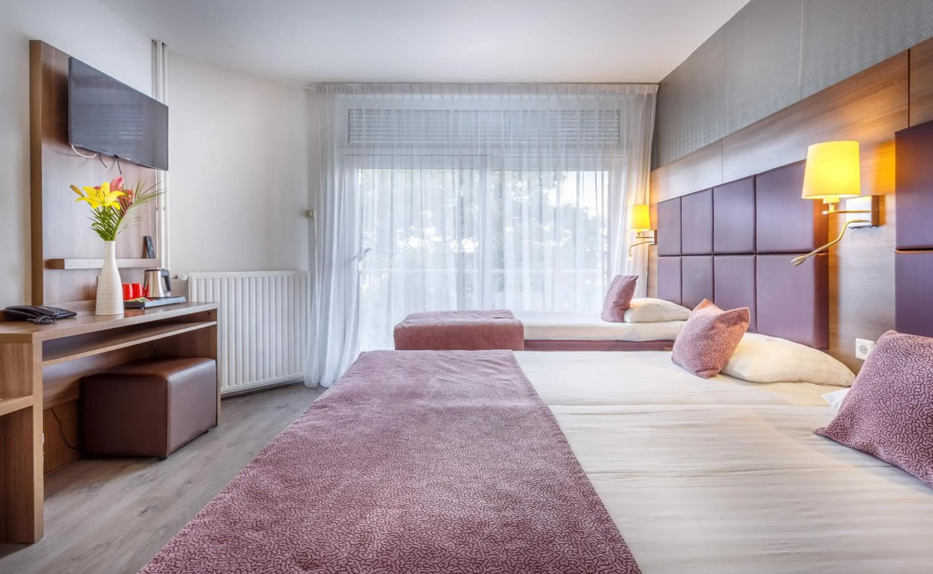 Bedroom, Bed in Hotel Victorie