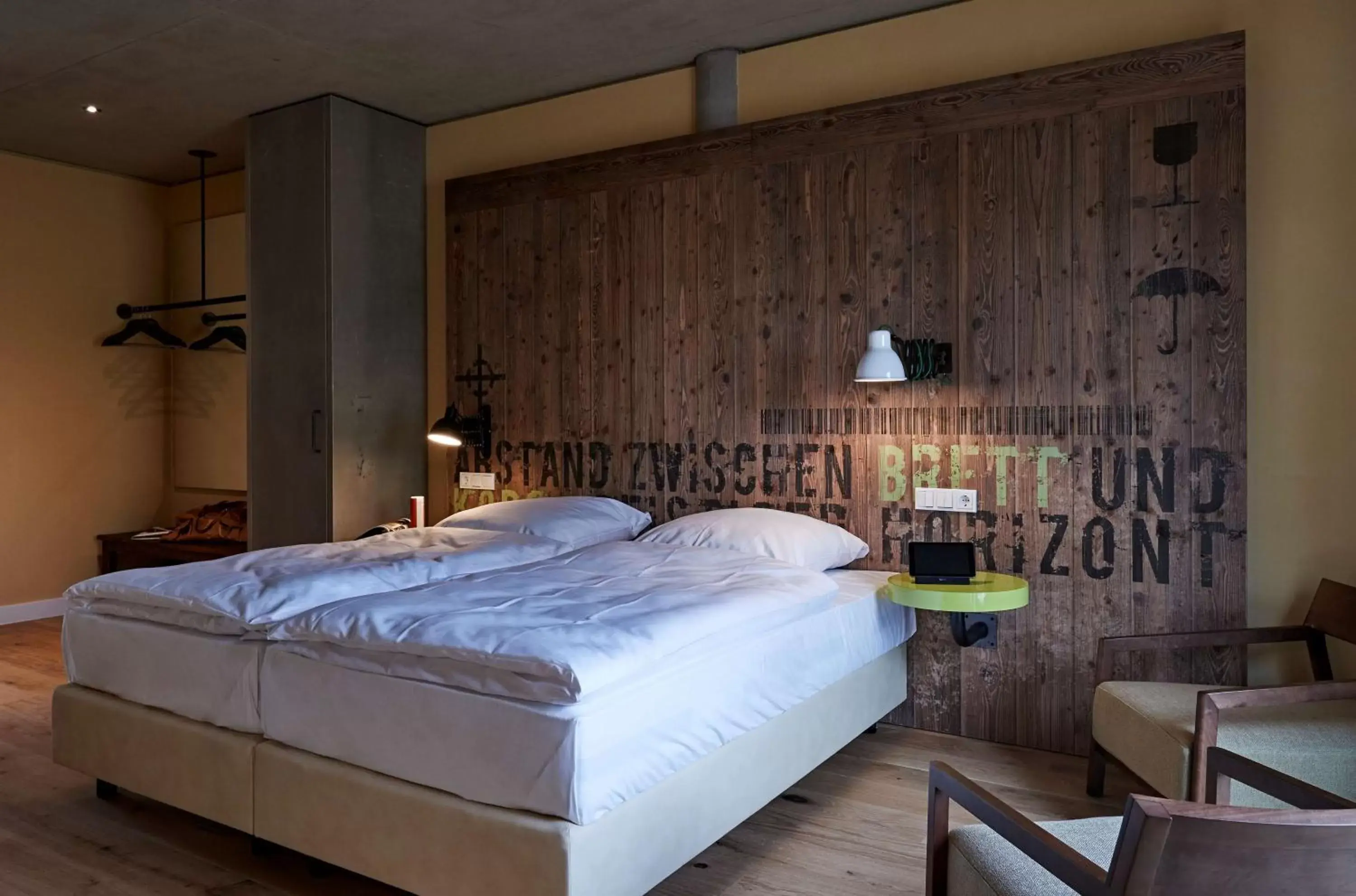 Photo of the whole room, Bed in Hotel FREIgeist Einbeck BW Signature Collection