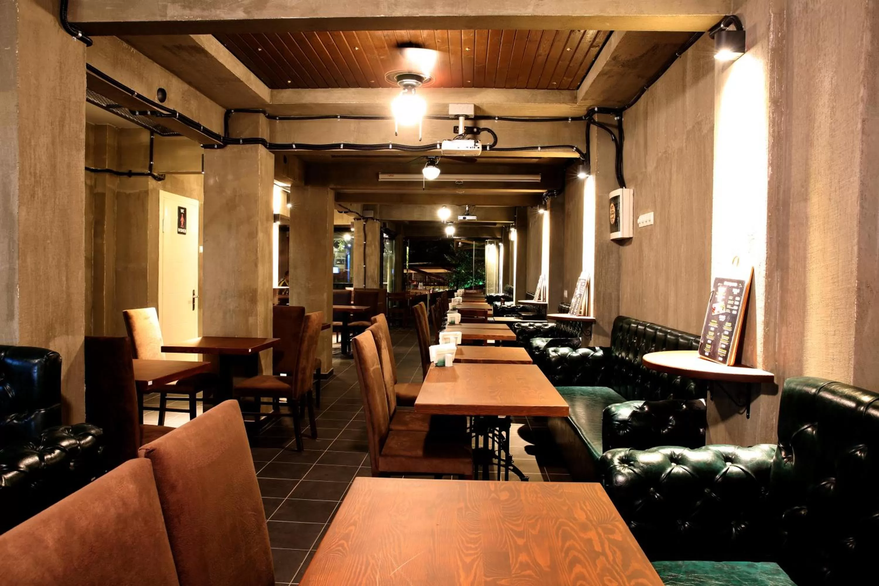 Lounge or bar in Kuzen Otel