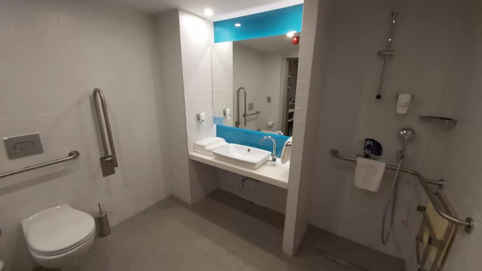 Bathroom in Holiday Inn Express - Istanbul - Atakoy Metro by IHG