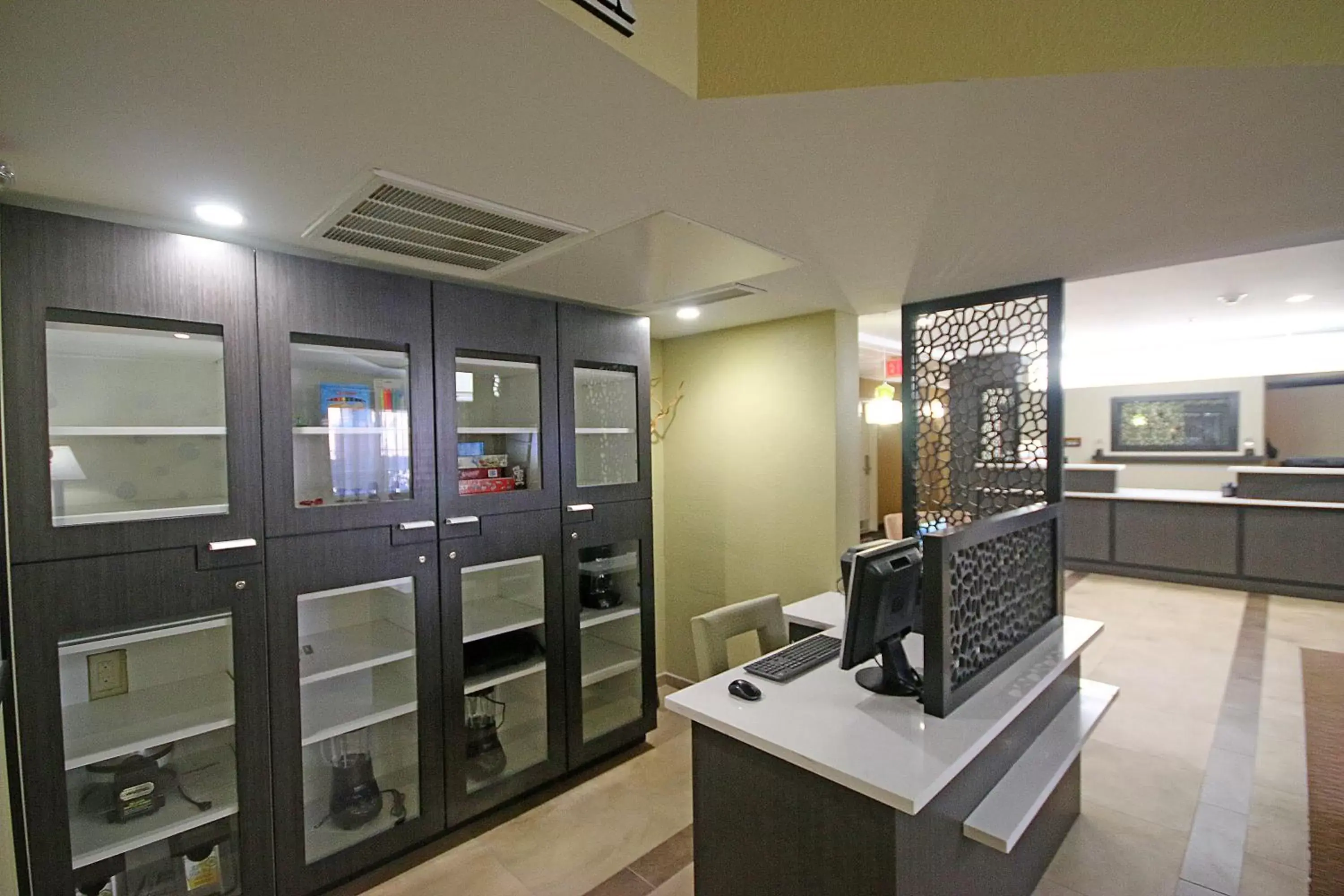 Lobby or reception in Candlewood Suites Newport News-Yorktown, an IHG Hotel