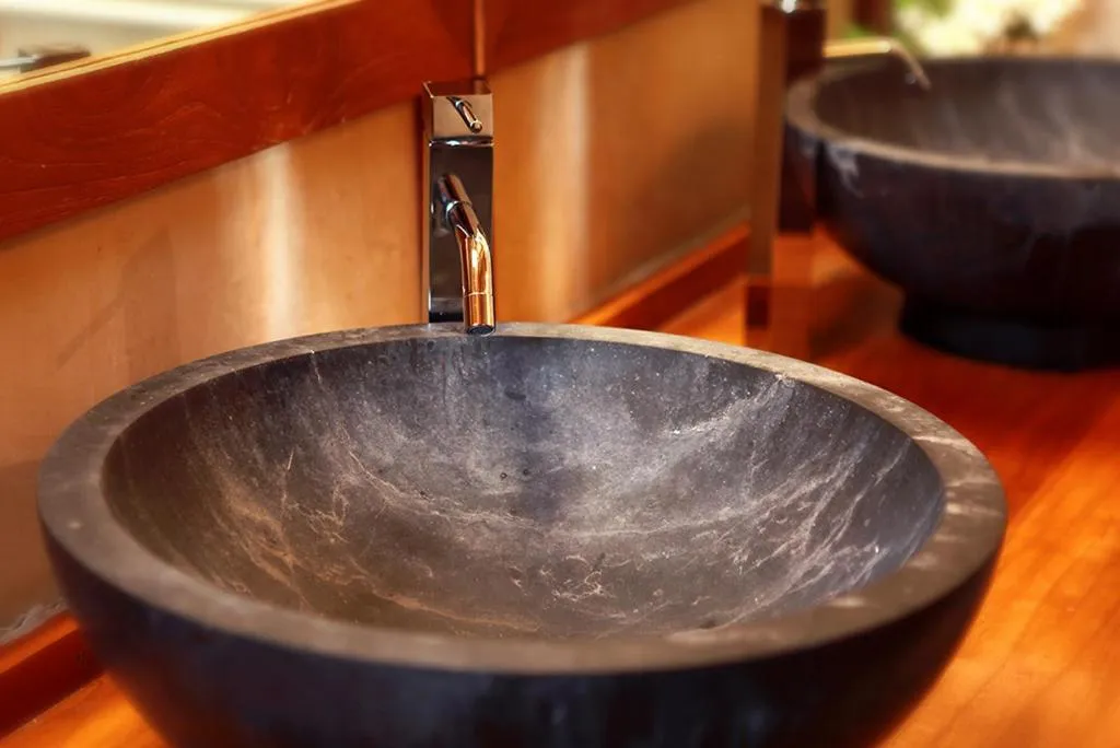 Bathroom in Manoir des Indes, The Originals Relais