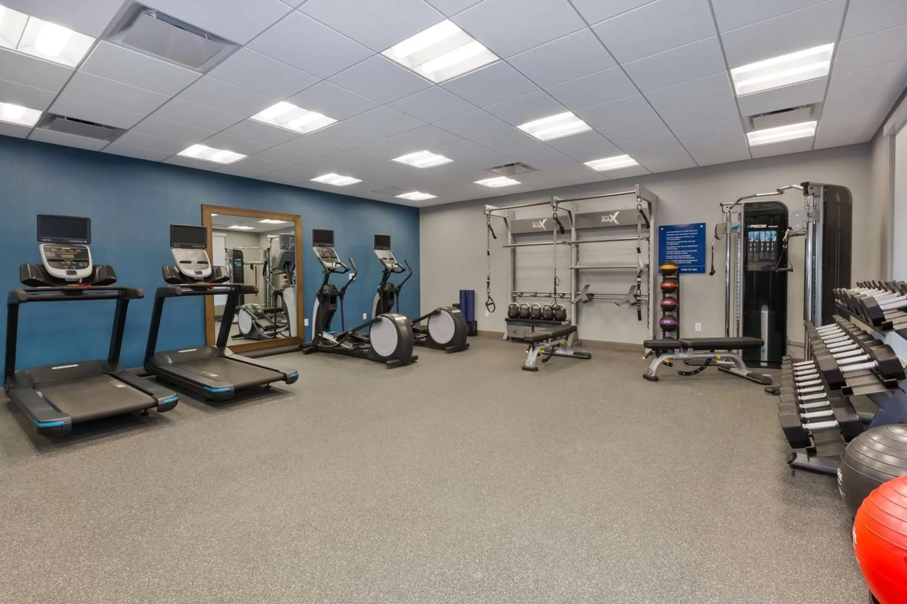 Fitness centre/facilities, Fitness Center/Facilities in Hampton Inn Cape Cod Canal