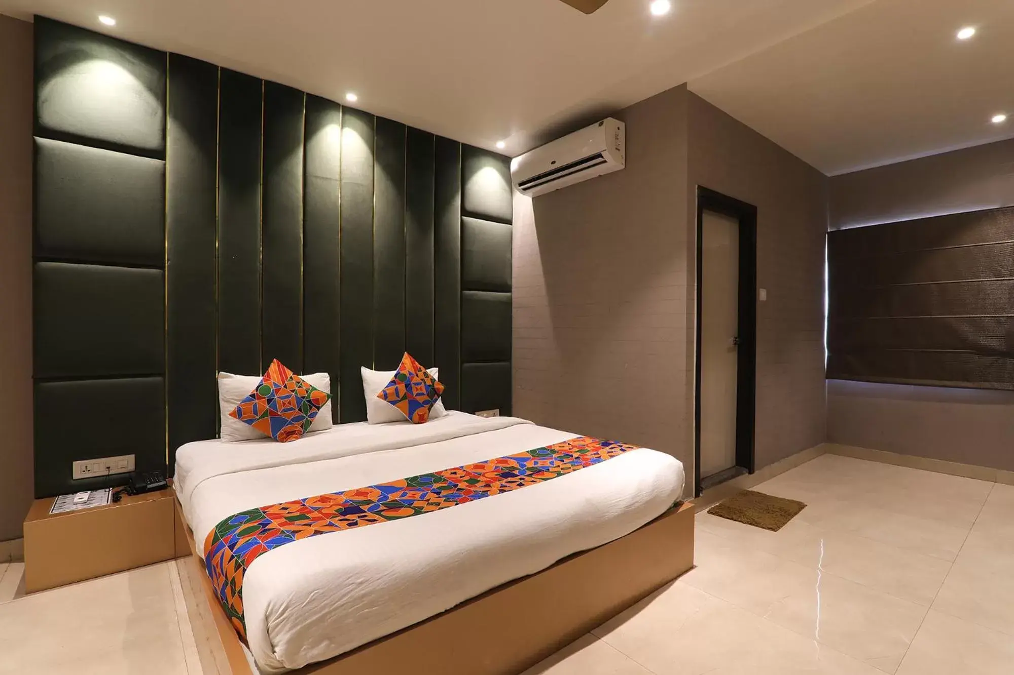 Suite - single occupancy in FabHotel Maya Crystal Suite - single occupancy in FabHotel Maya Crystal