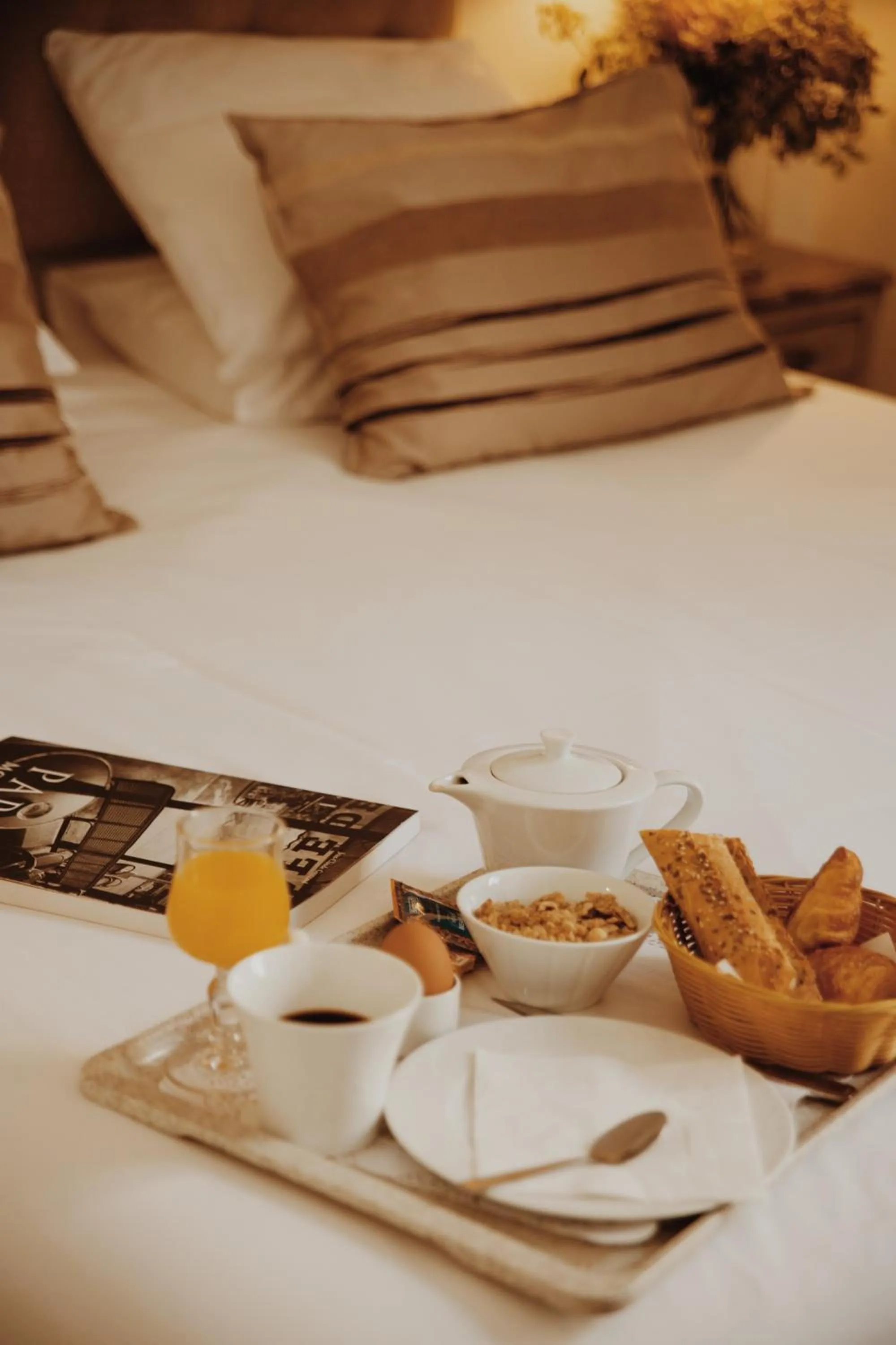 Decorative detail in Arcadie Montparnasse