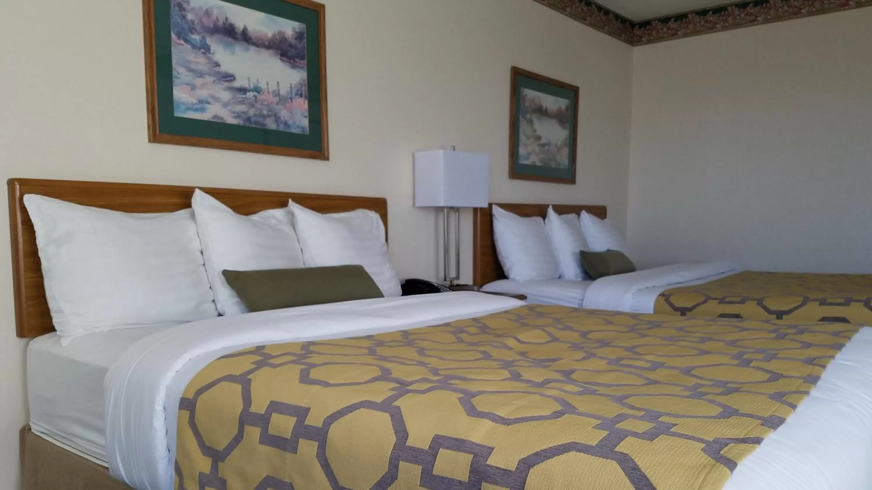 Bedroom in Baymont by Wyndham Limon