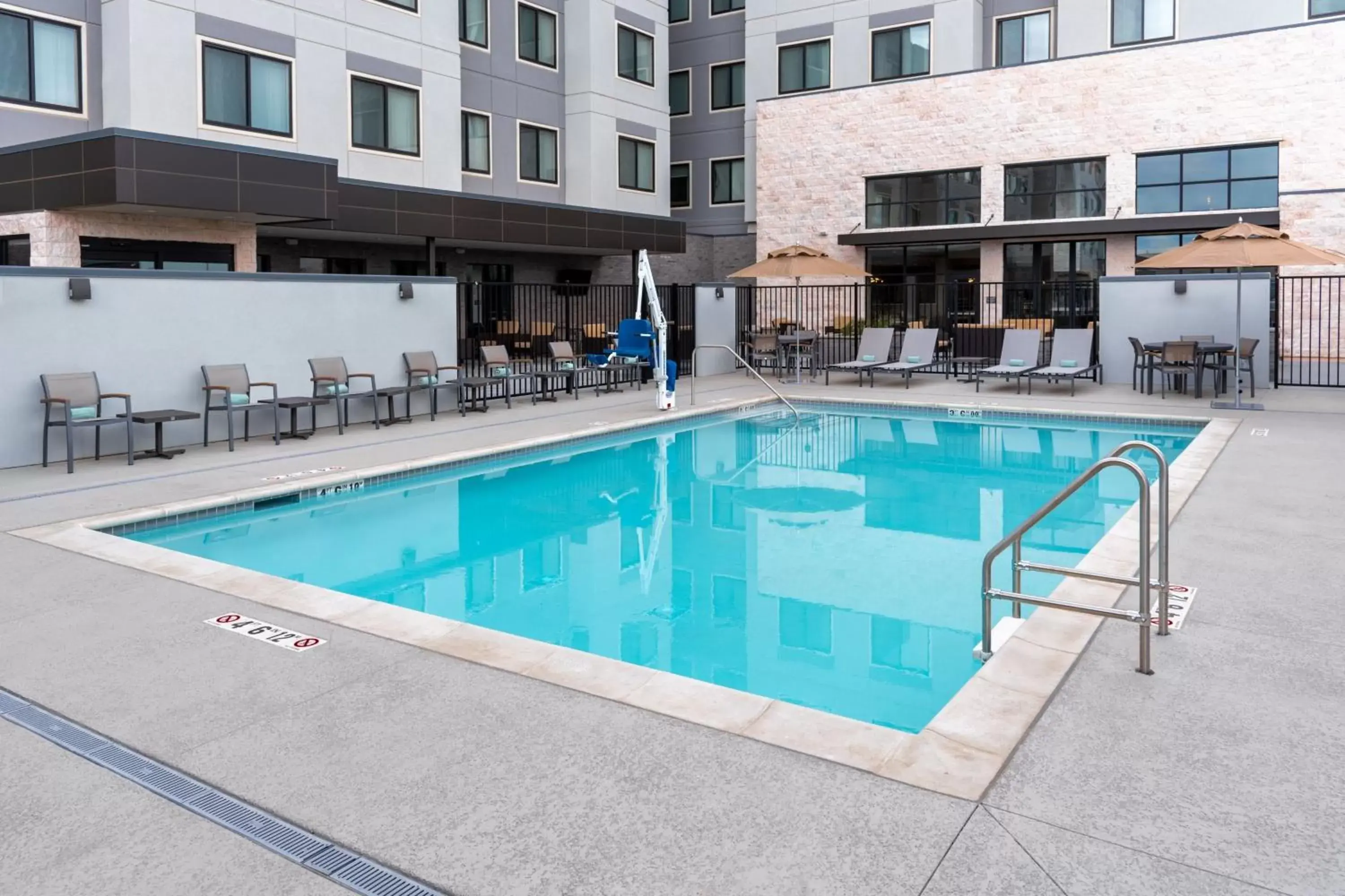 Swimming Pool in Residence Inn by Marriott Lancaster Palmdale