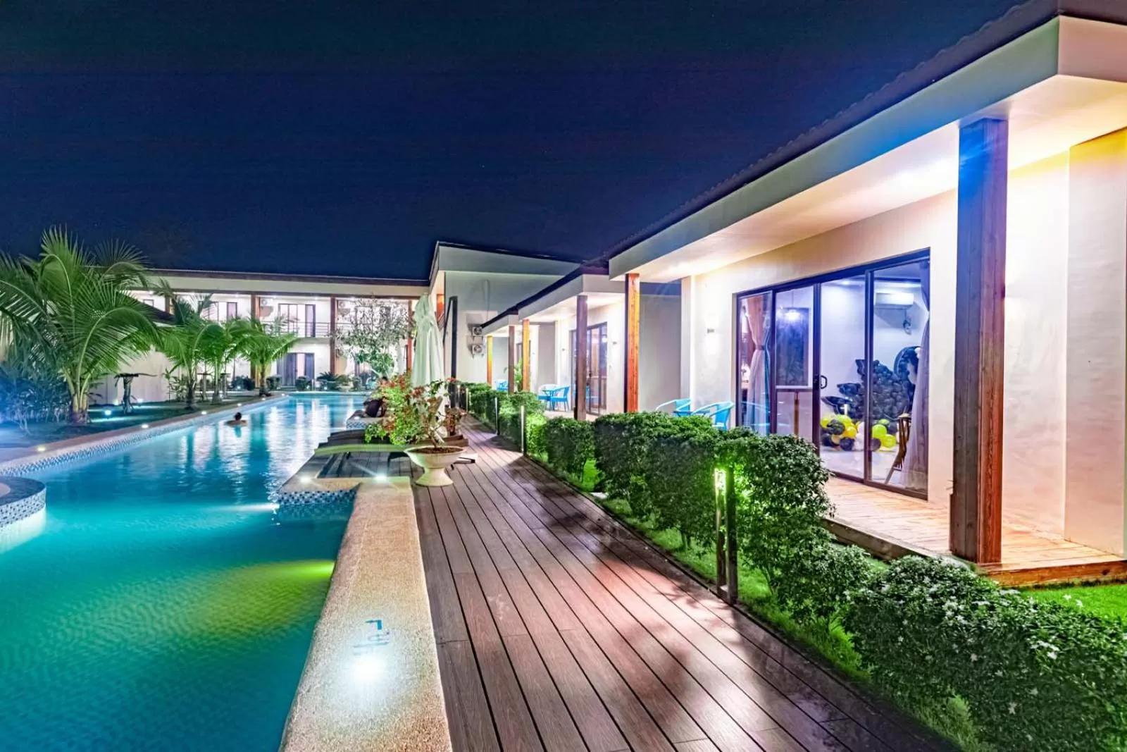 Swimming pool in Amphitrite Resort