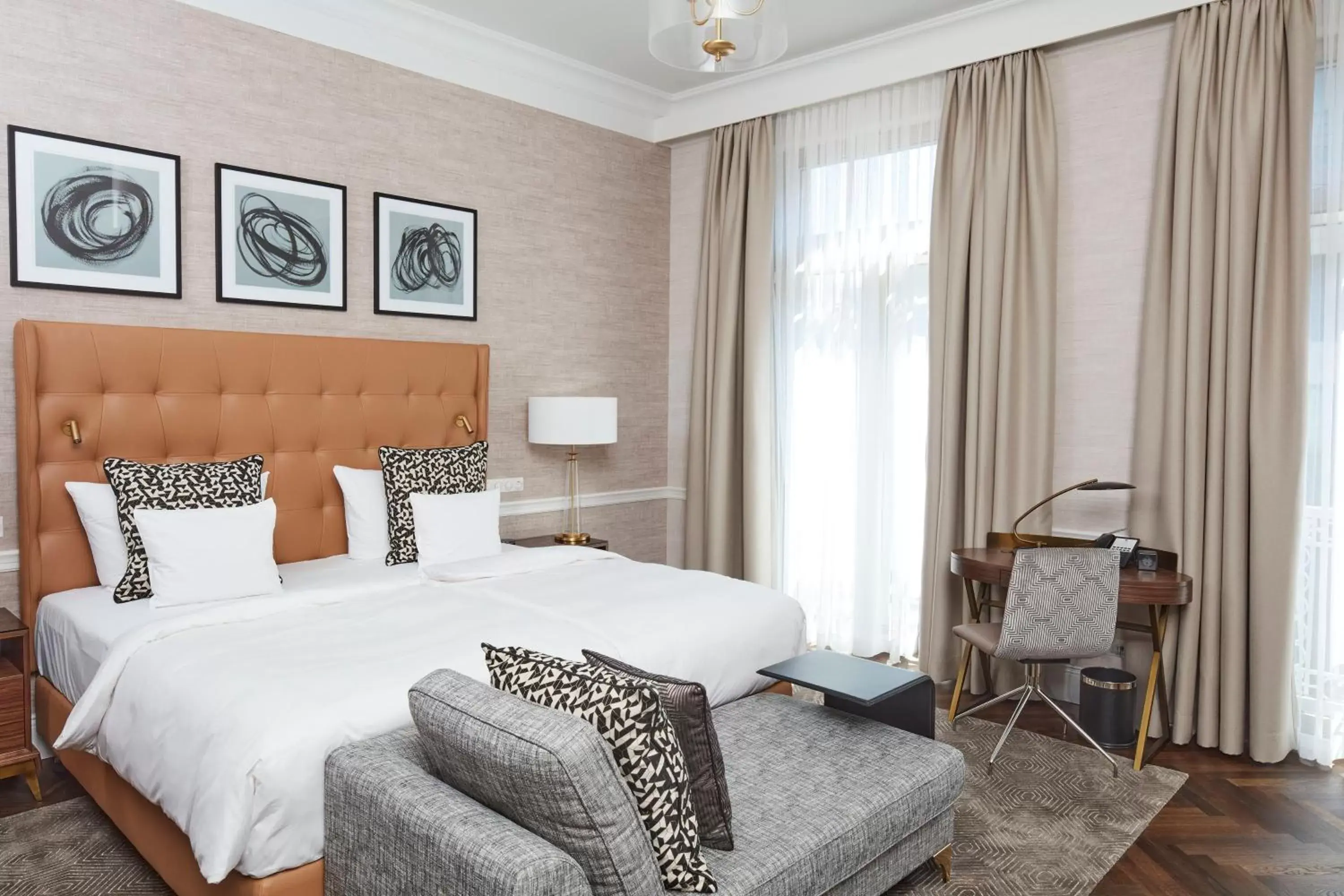 Bedroom, Bed in Steigenberger Icon Parkhotel Düsseldorf Bedroom, Bed in Steigenberger Icon Parkhotel Düsseldorf