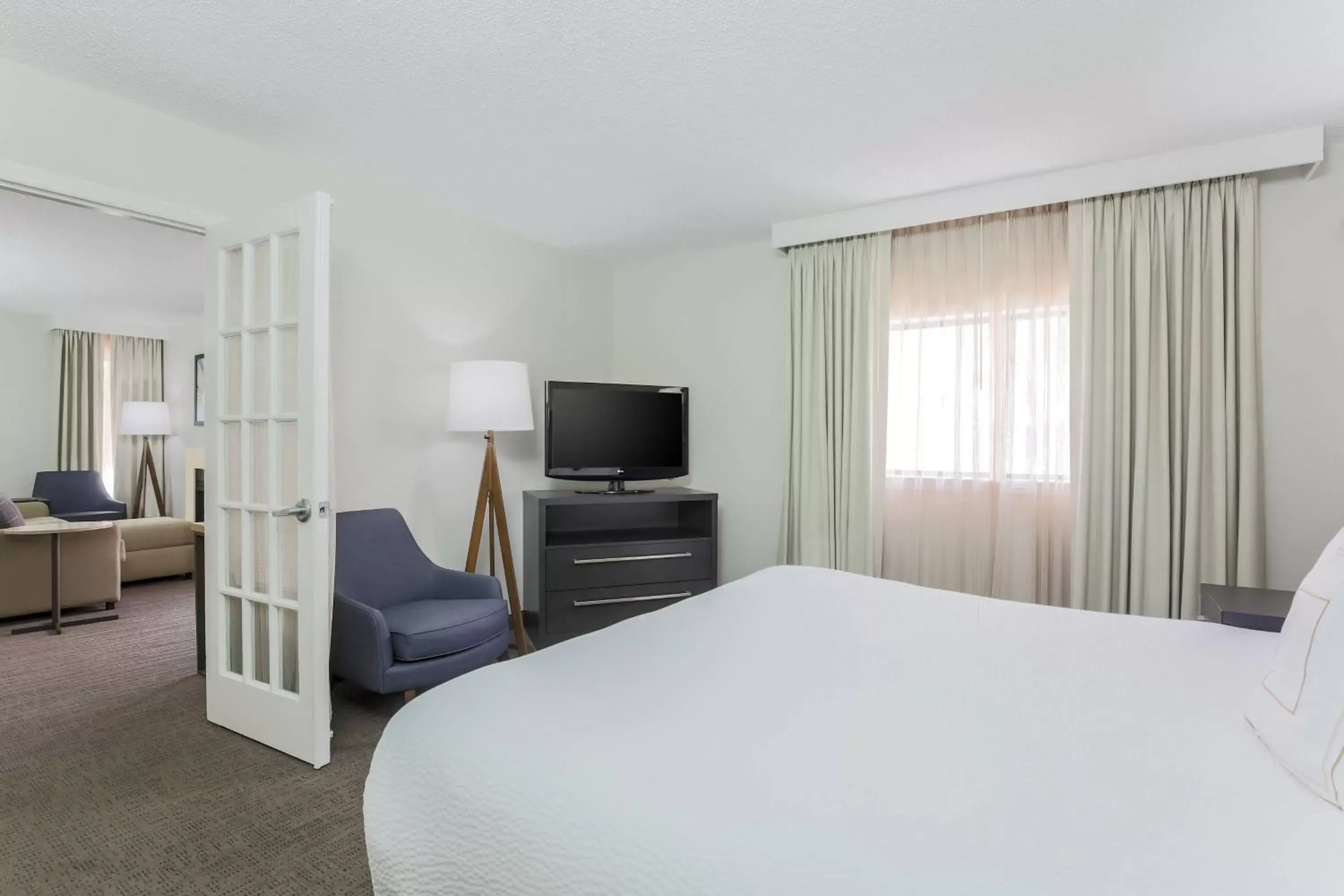 Bedroom, Bed in Residence Inn Boca Raton