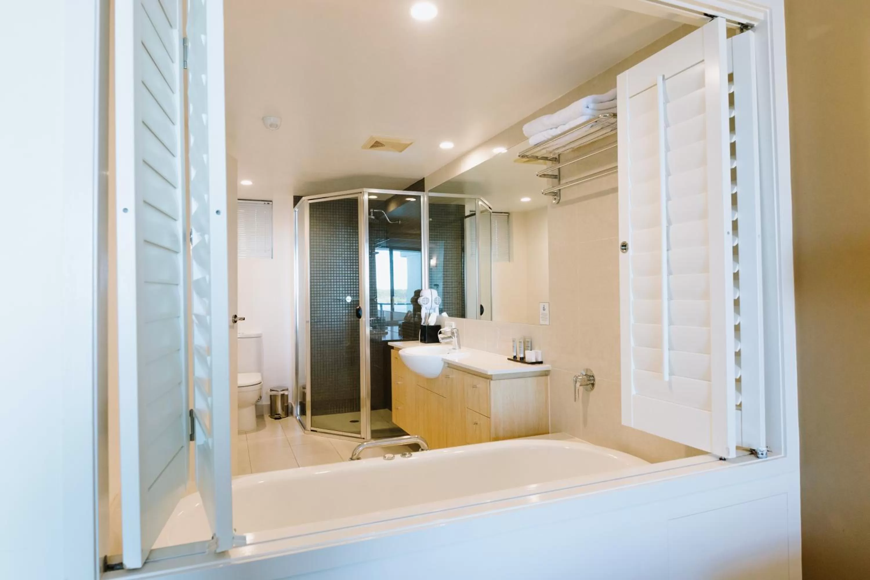 Ramada Hotel & Suites by Wyndham Ballina Byron