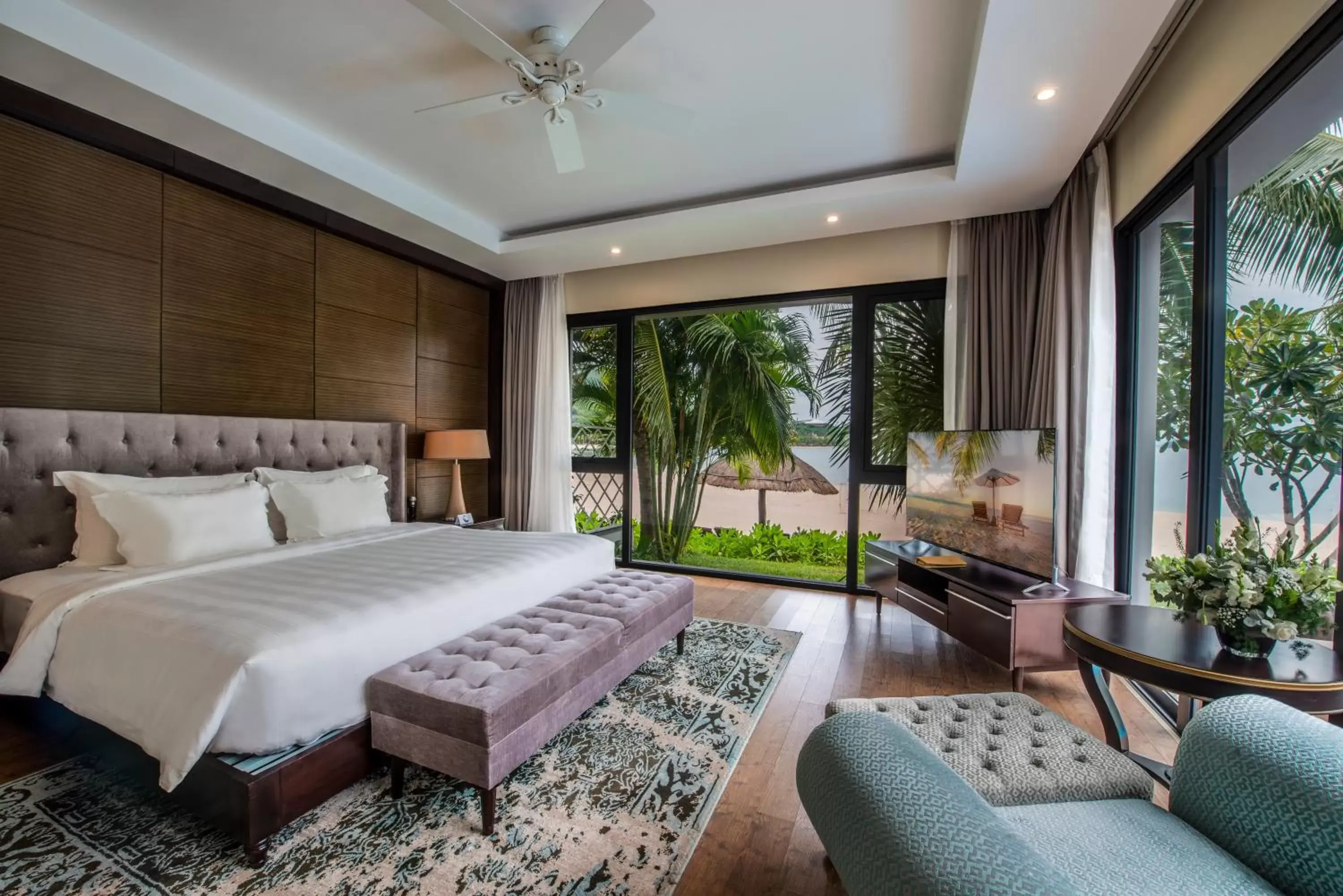 Bedroom in Vinpearl Resort & Spa Nha Trang Bay