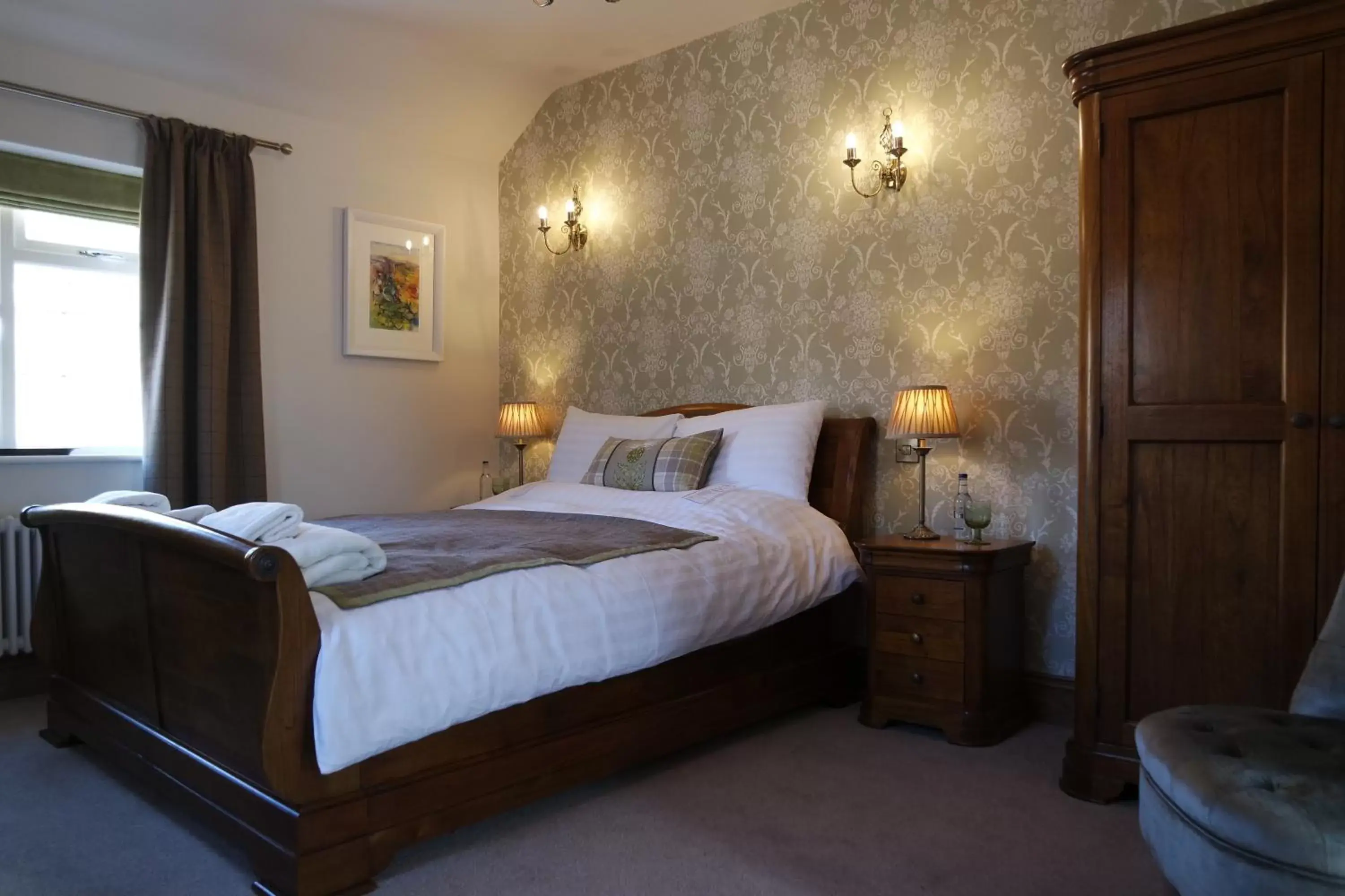 Bedroom, Bed in The Lamb Inn