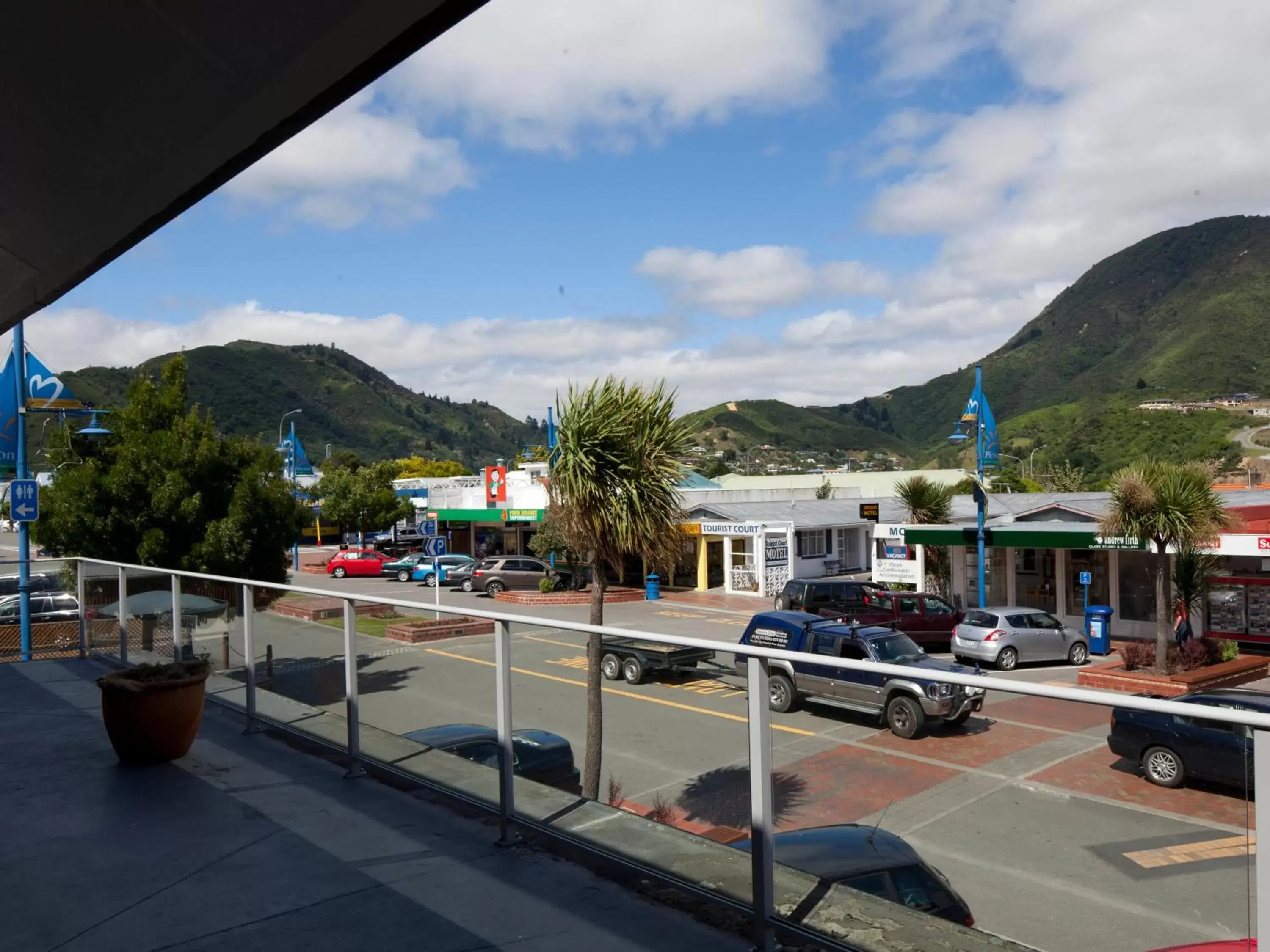 Balcony/Terrace, Mountain View in Picton Accommodation Gateway Motel
