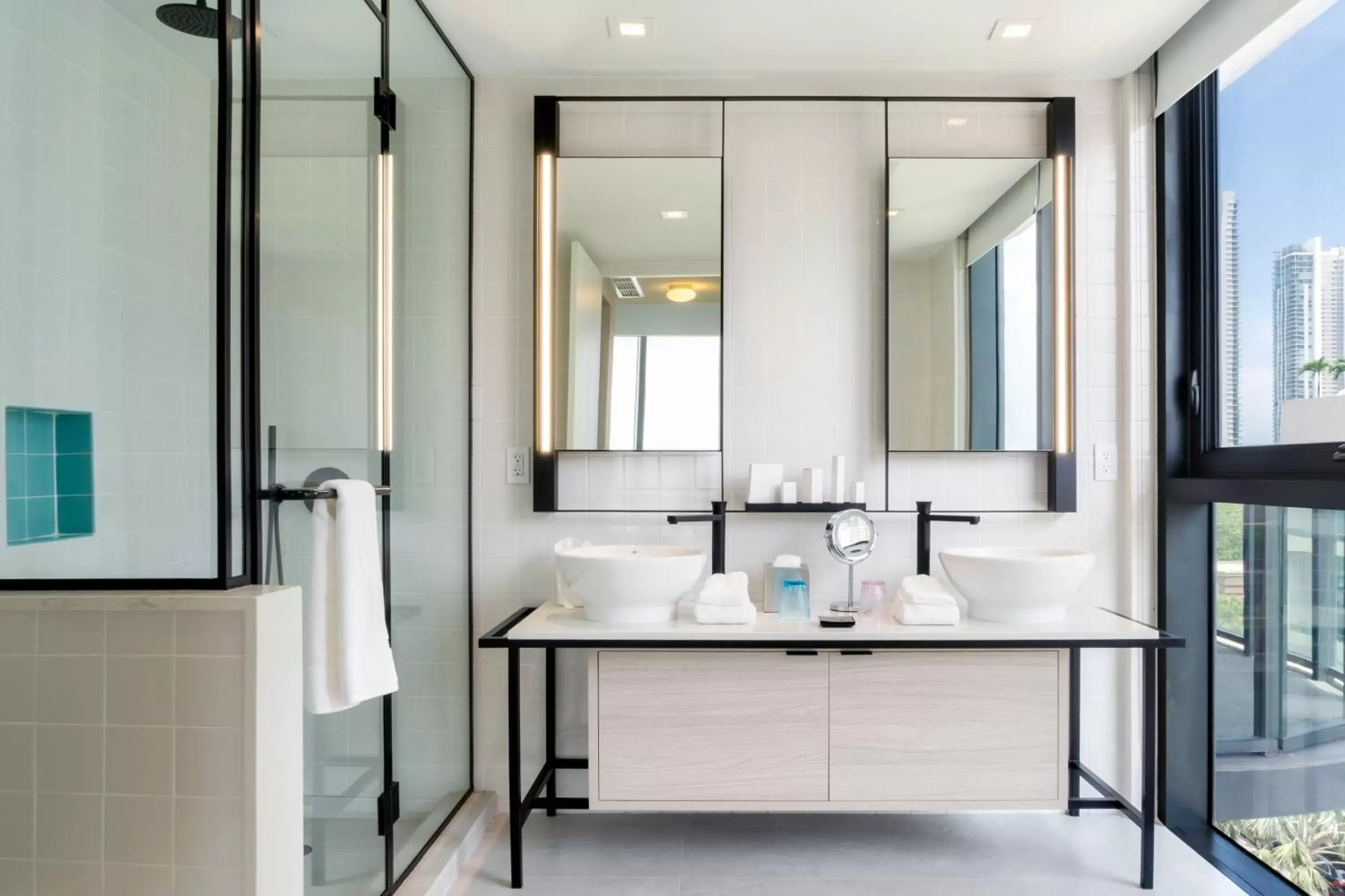 Shower, Bathroom in Hyde Suites Midtown Miami