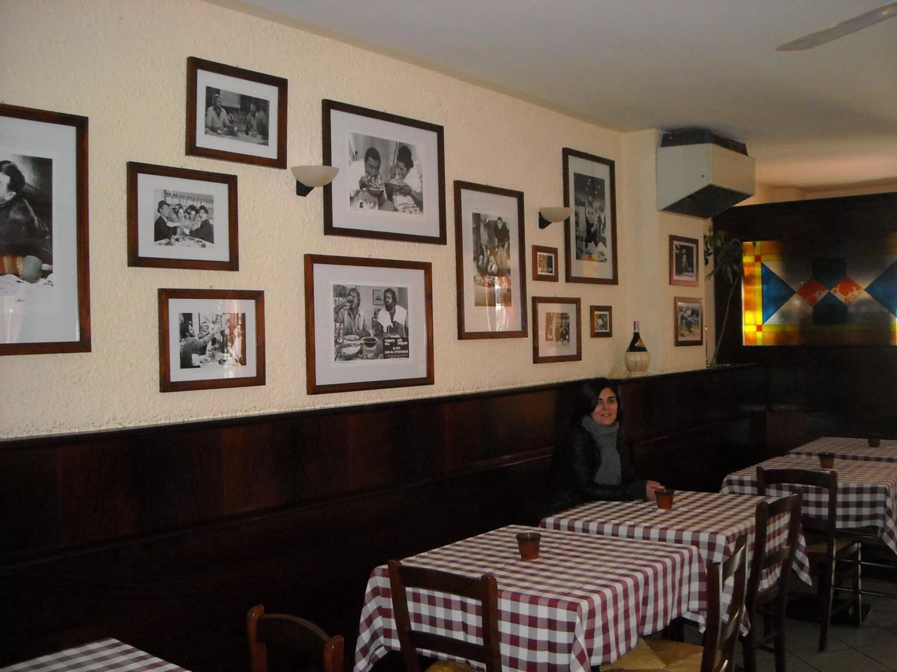 Restaurant/places to eat in Casa Lady