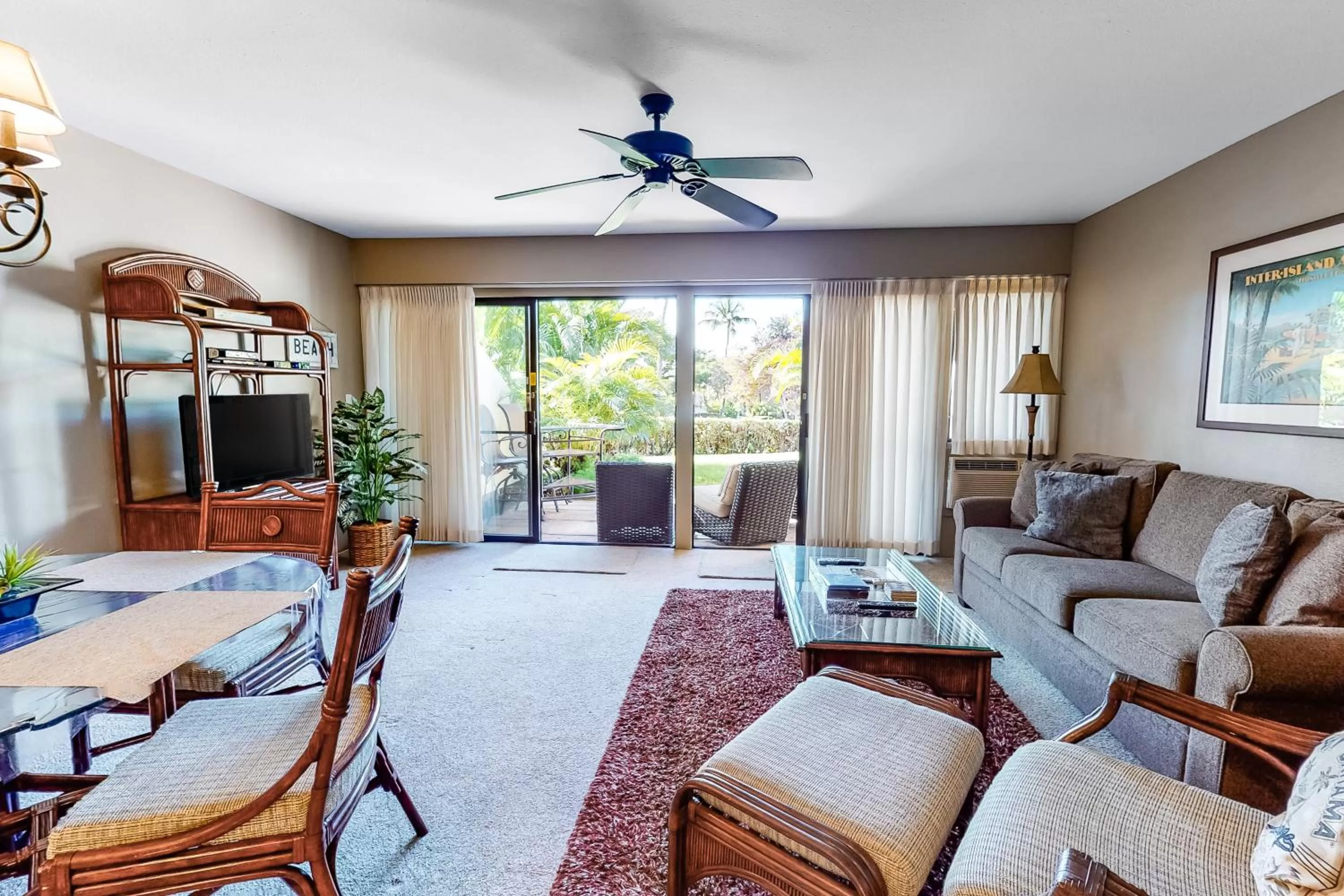 Seating Area in Maui Kamaole