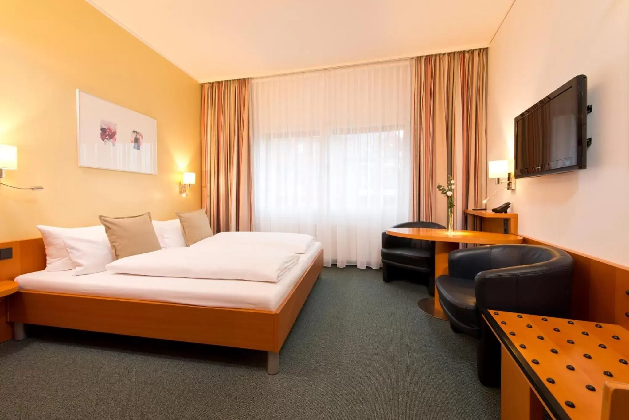 Bedroom in Hotel am Borsigturm