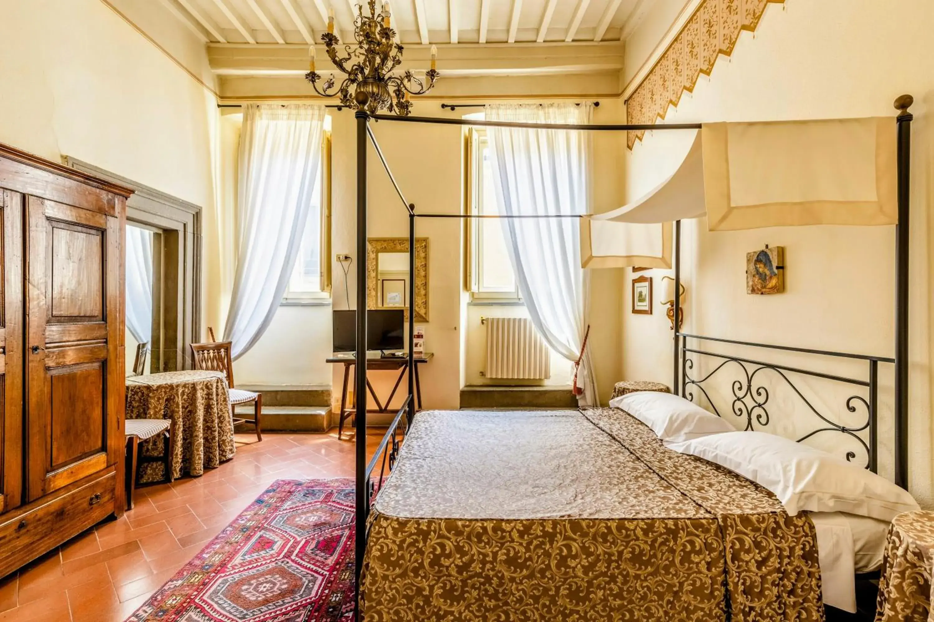 Bedroom, Bed in Hotel San Michele