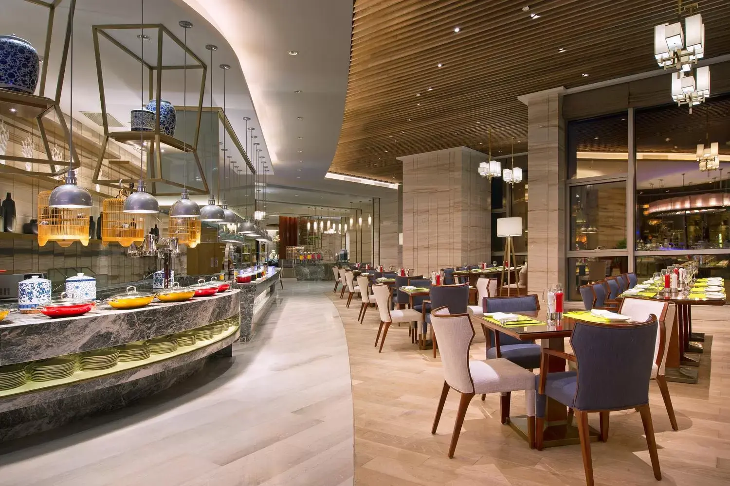 Restaurant/Places to Eat in Sheraton Zhanjiang Hotel