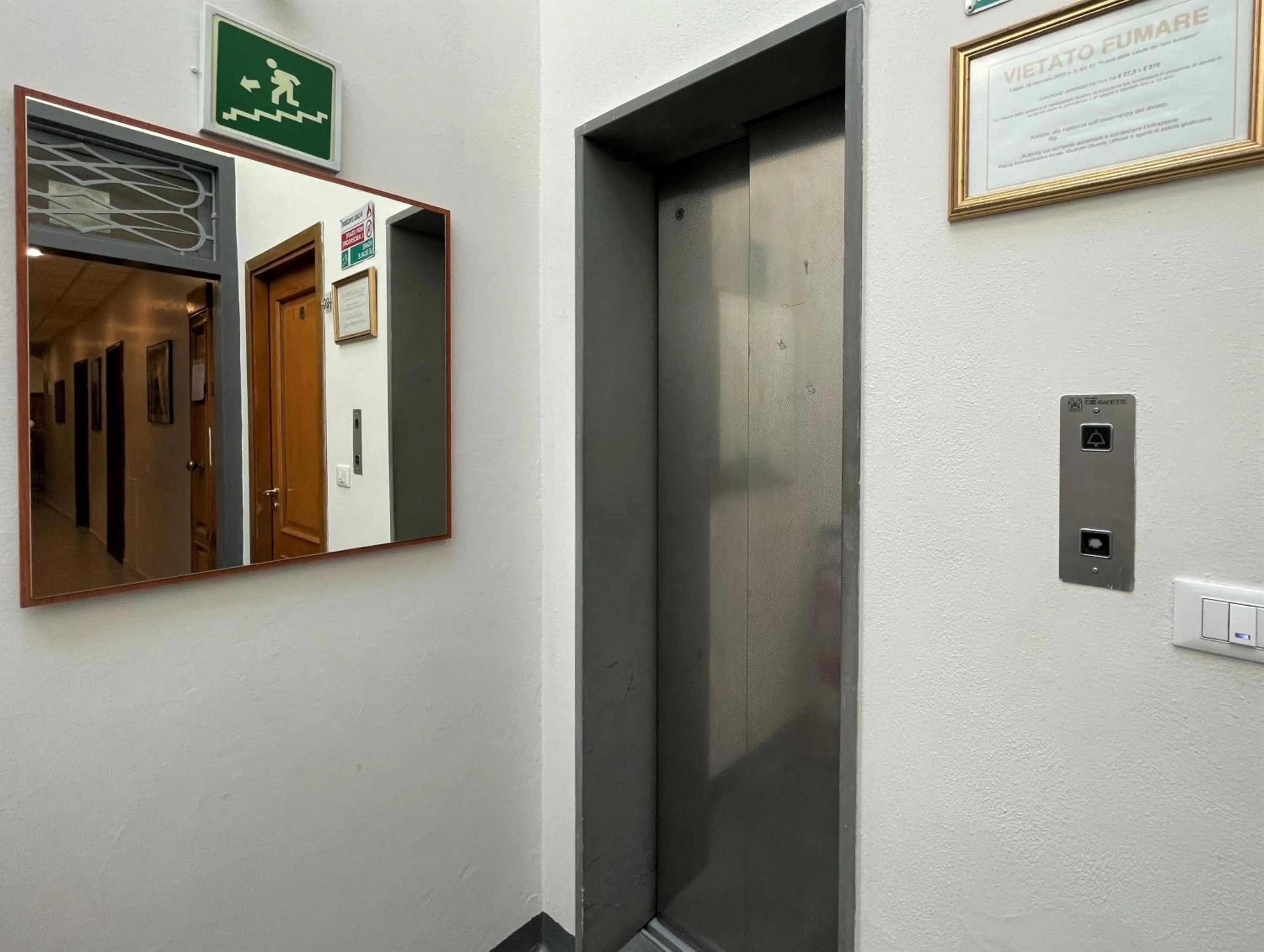 elevator in Hotel Leopolda