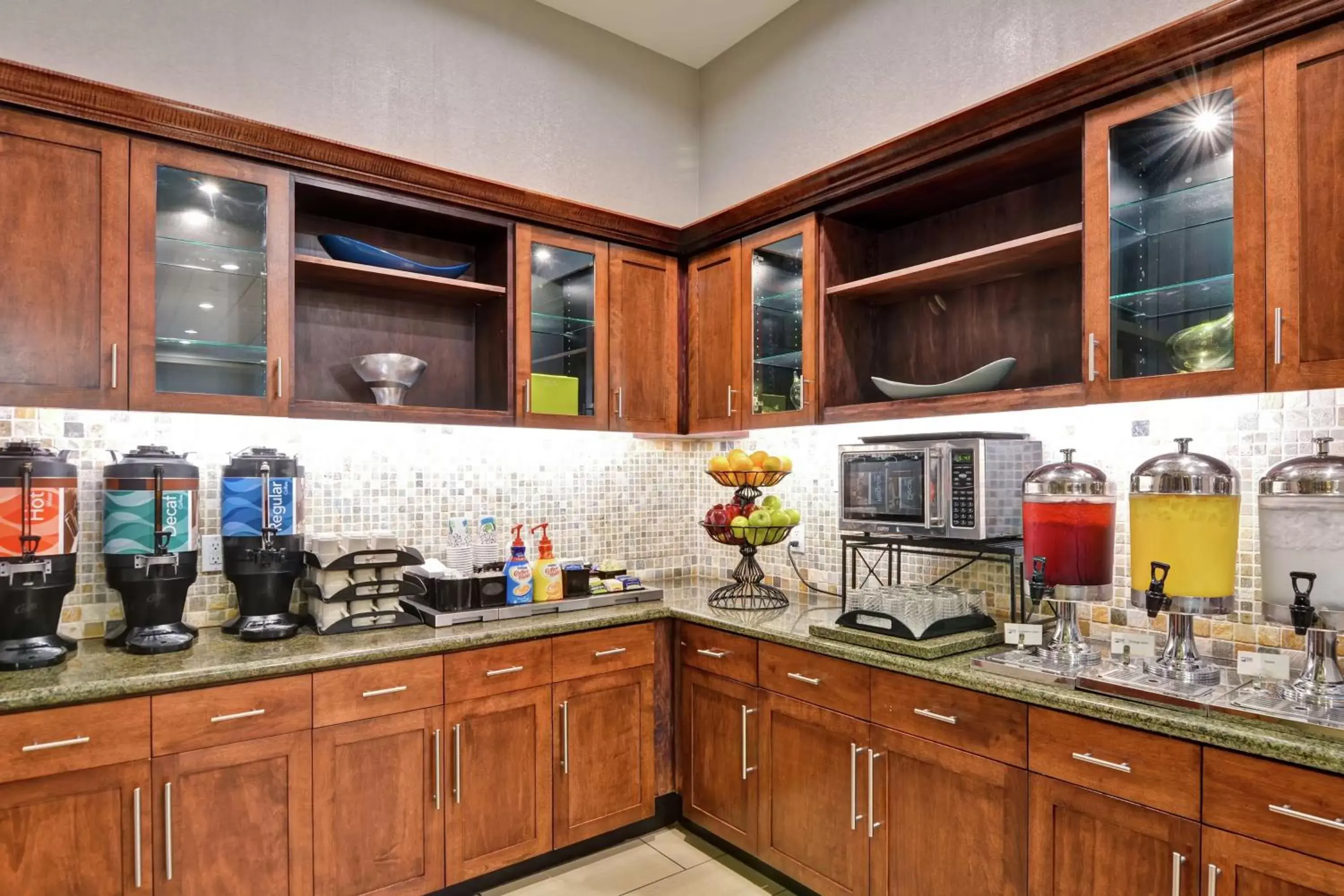 Breakfast, Kitchen/Kitchenette in Homewood Suites by Hilton Houston Near the Galleria