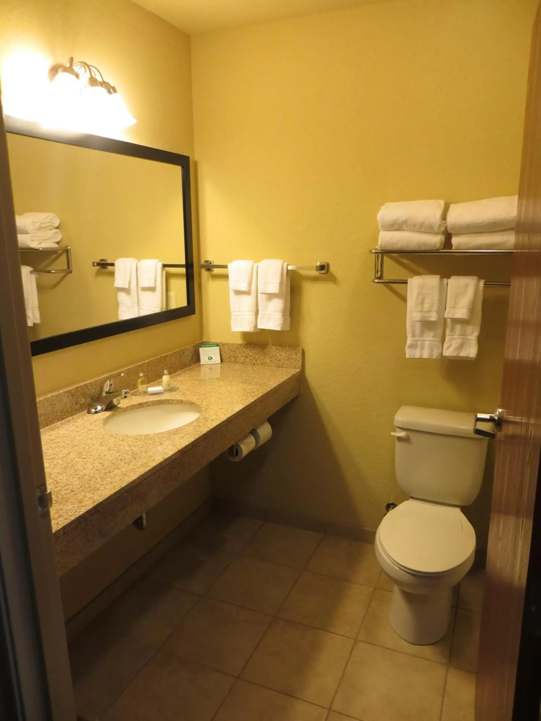 Toilet, Bathroom in Cobblestone Inn & Suites - Harper