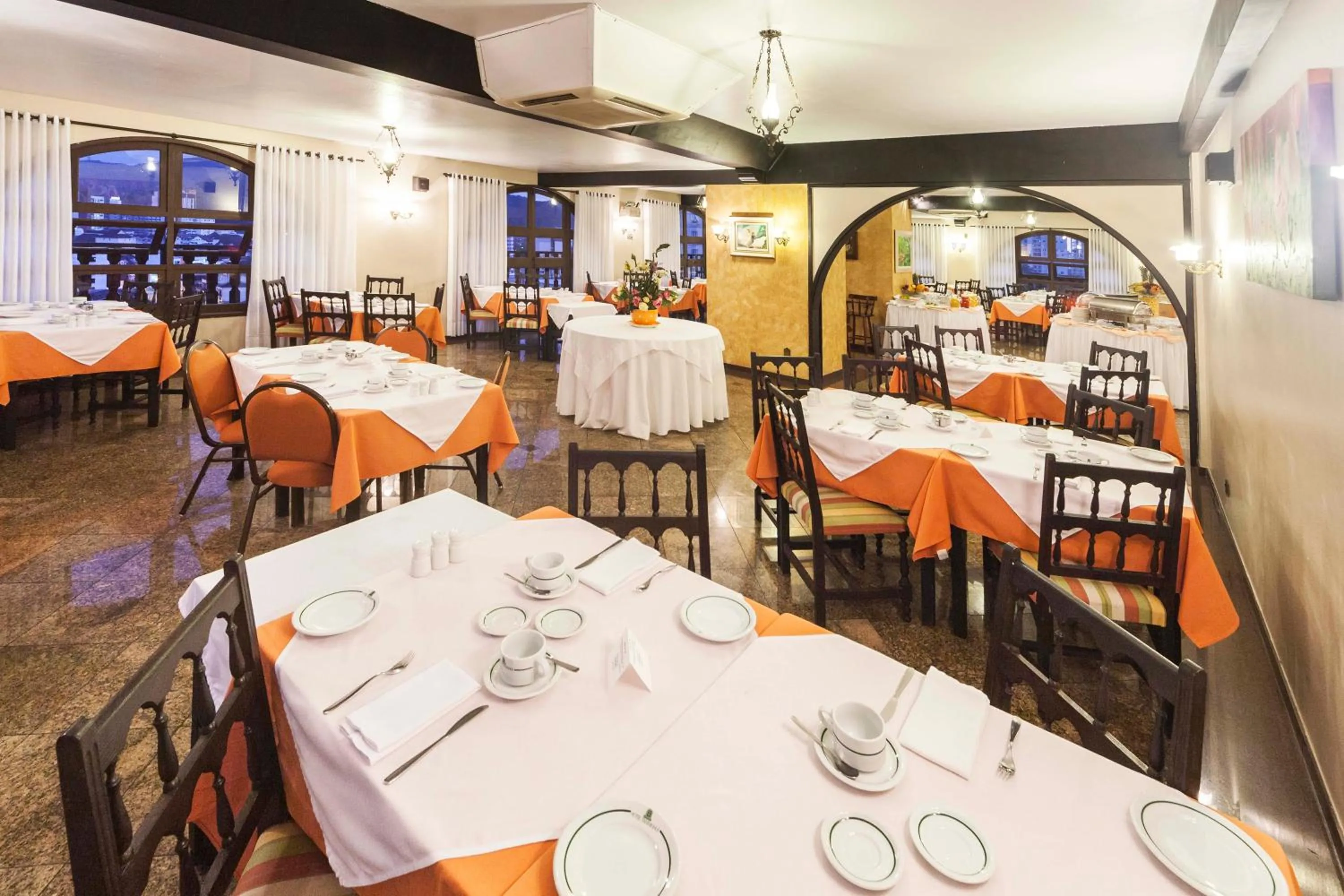 Restaurant/places to eat in Hotel Tannenhof