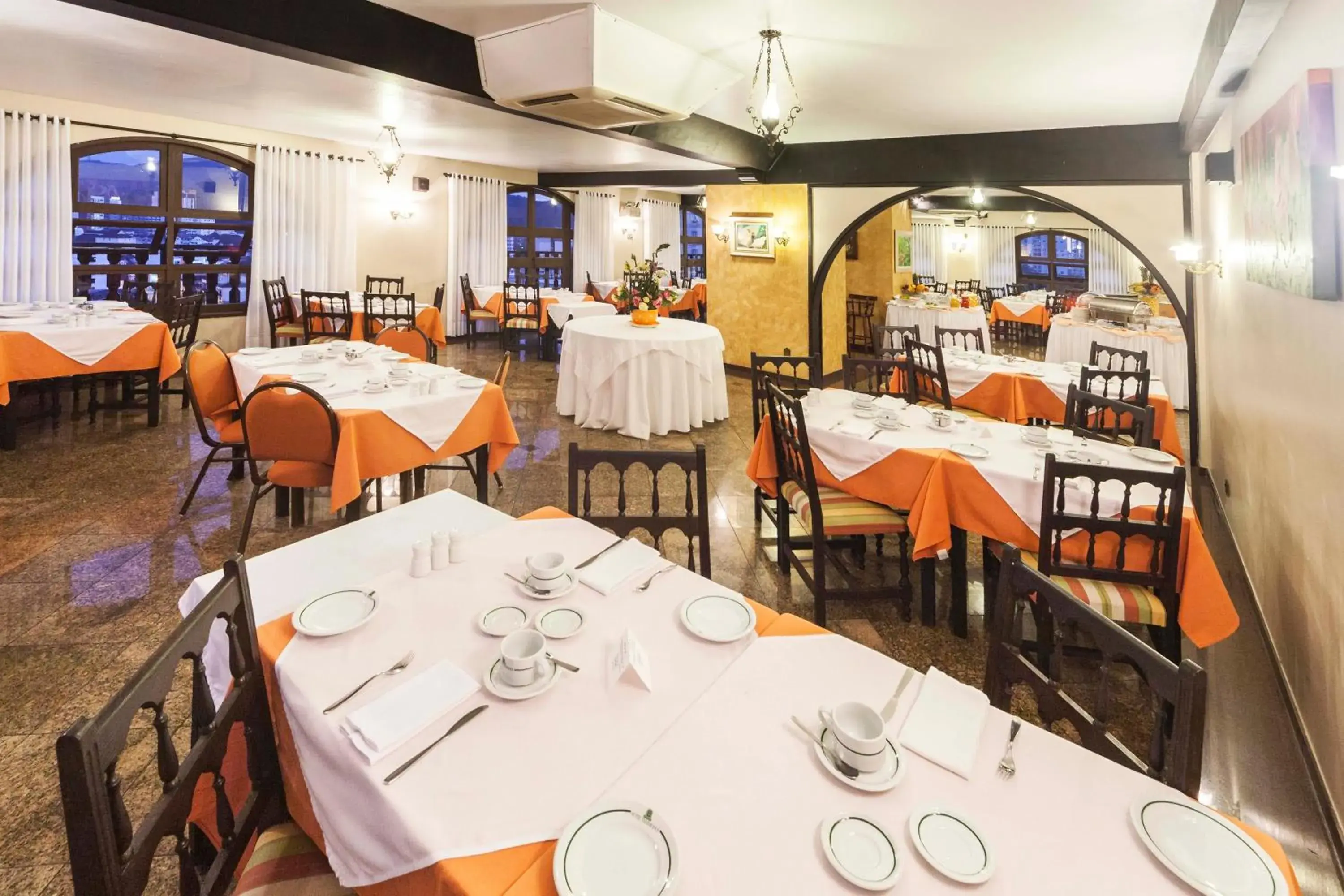 Restaurant/Places to Eat in Hotel Tannenhof