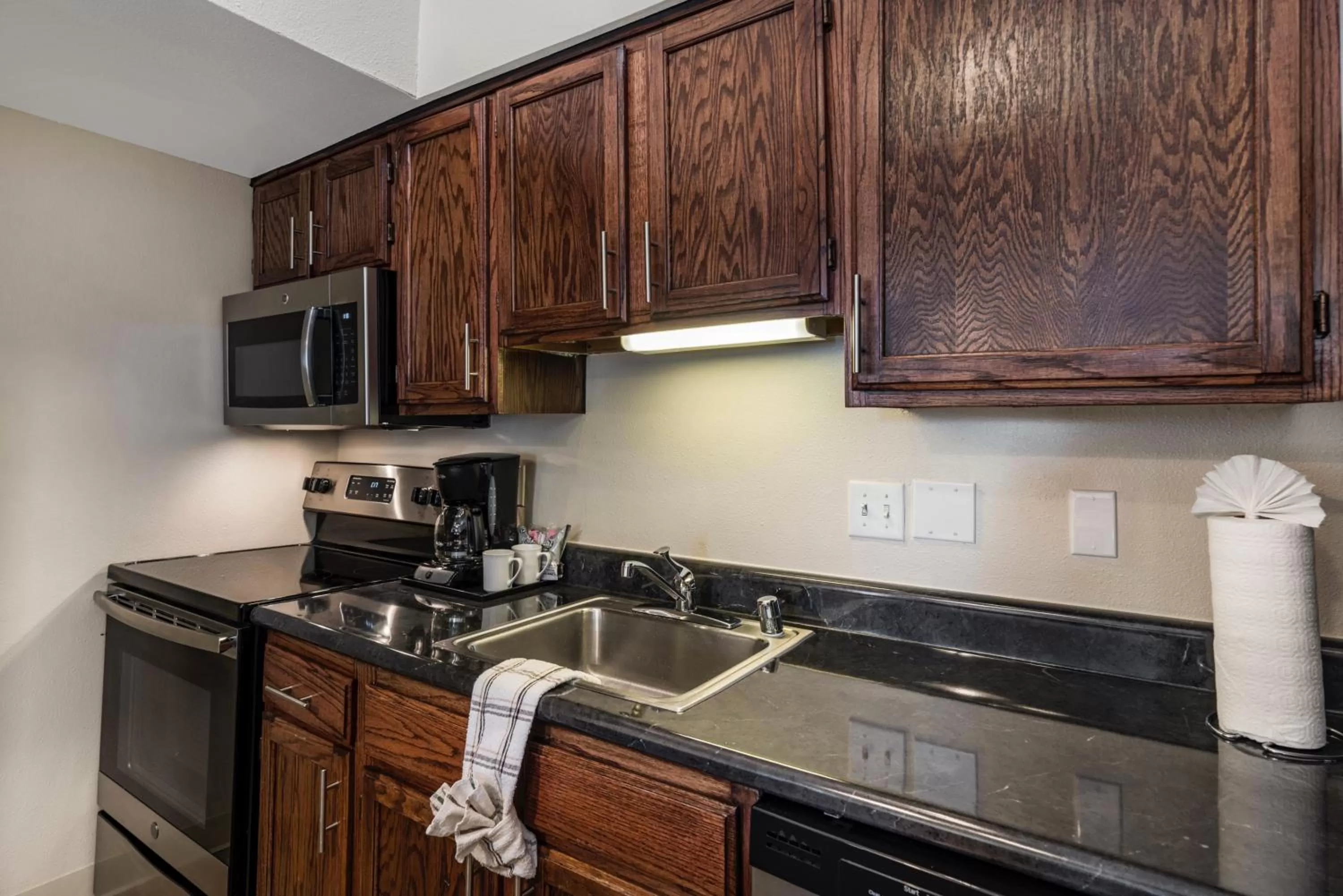 Kitchen or kitchenette in Chase Suite El Paso