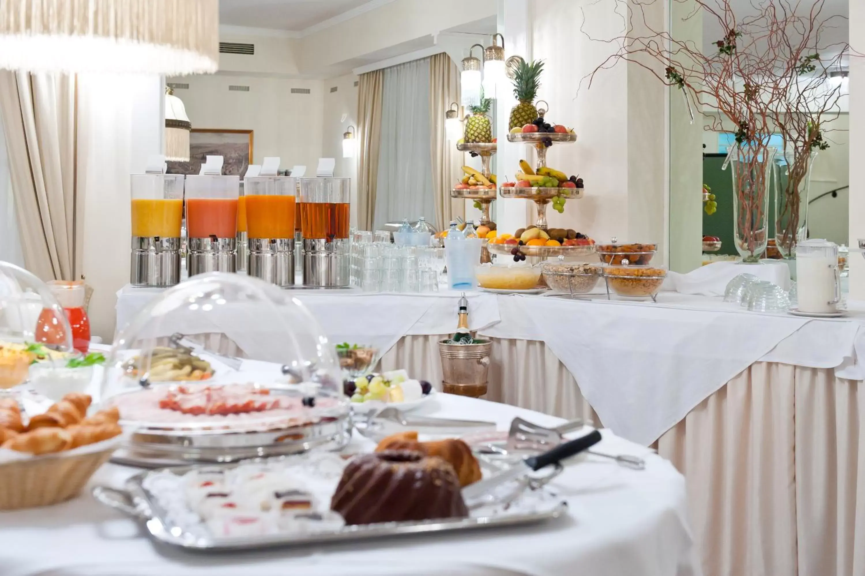 Restaurant/Places to Eat in Hotel Johann Strauss