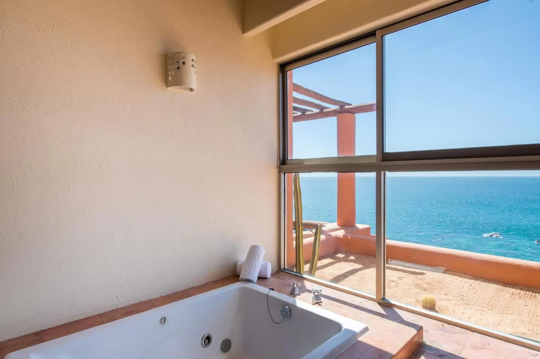 Hot Tub, Sea View in Club Regina Los Cabos