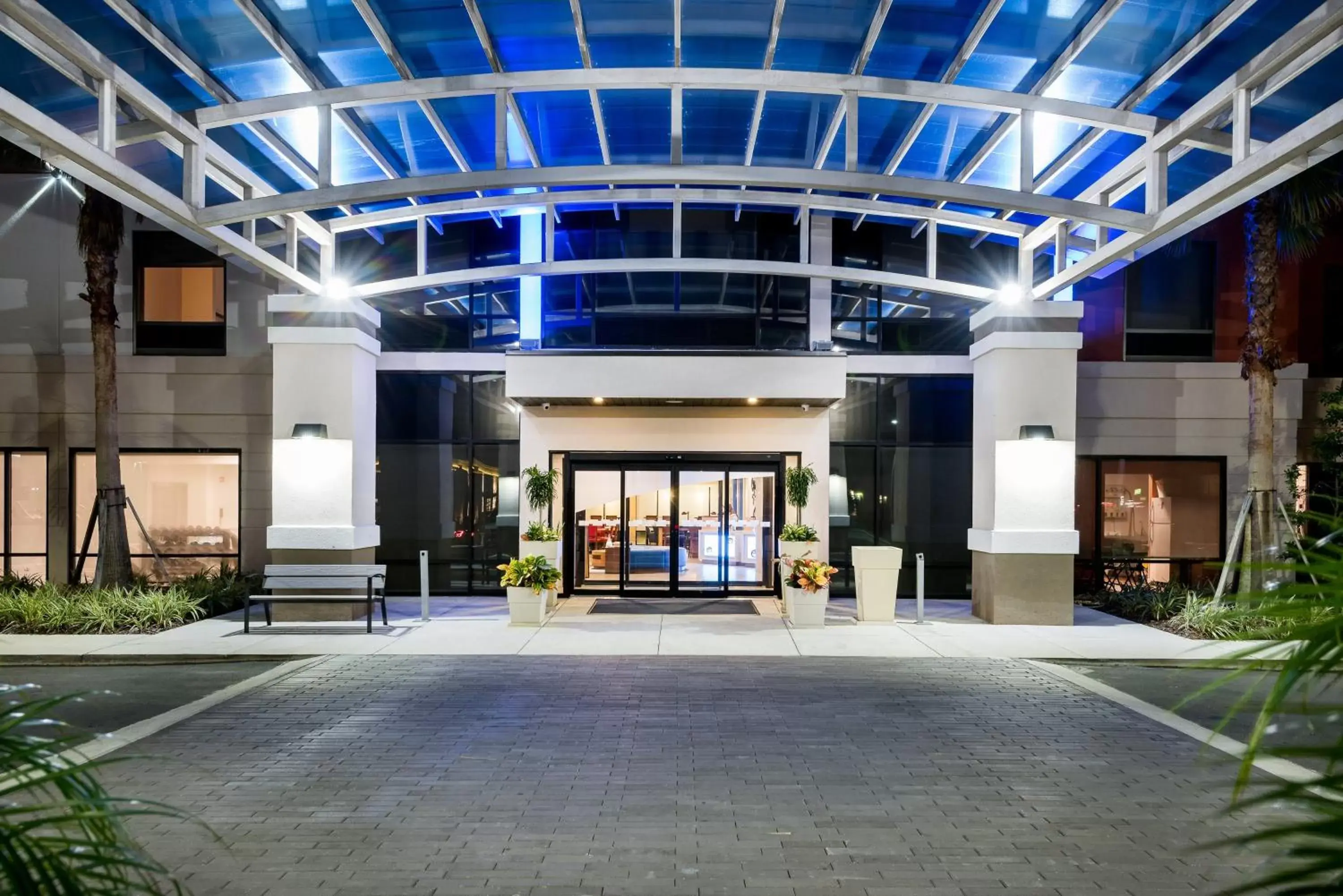Property building in Holiday Inn Express & Suites Lakeland South, an IHG Hotel