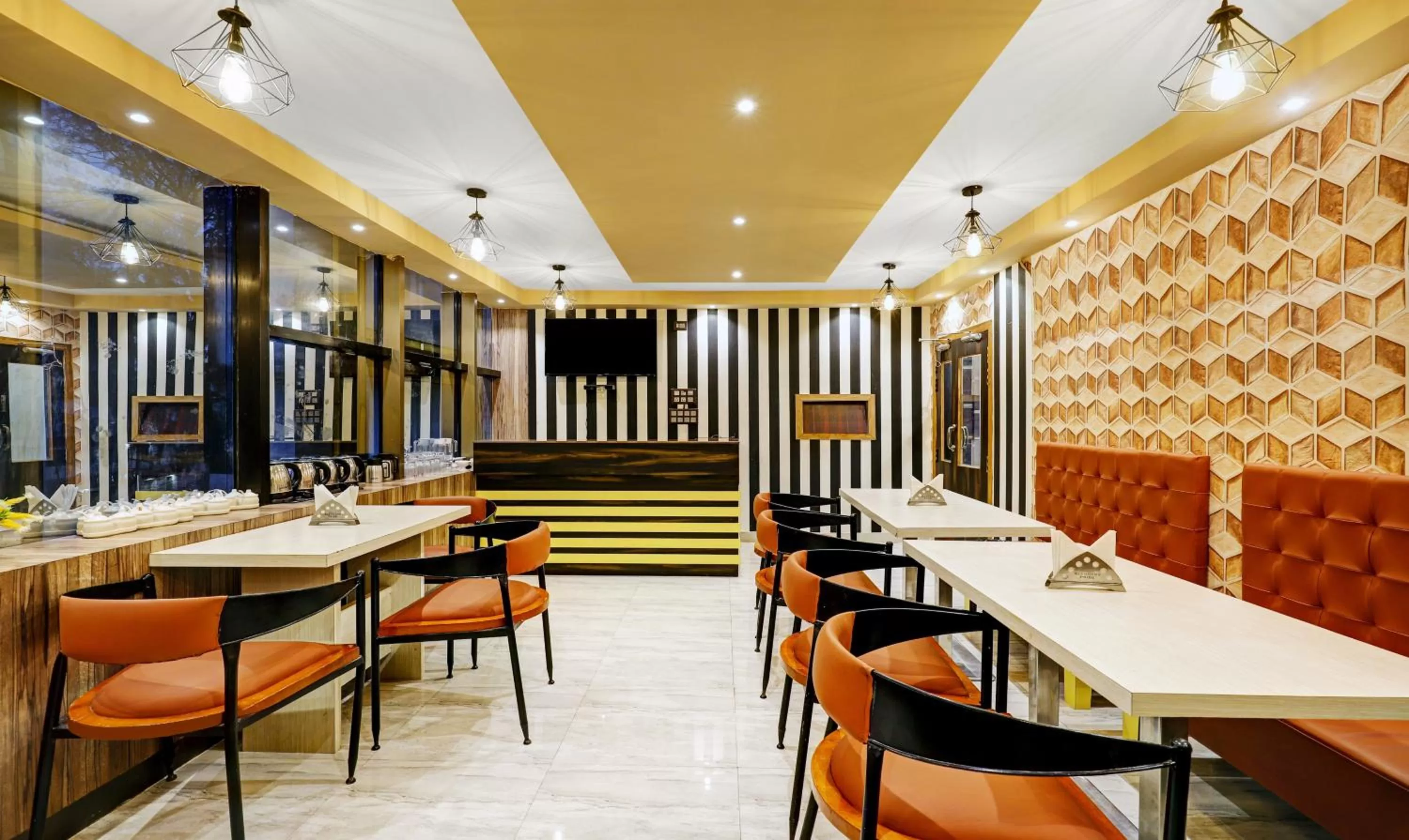 Restaurant/places to eat in Treebo Spring Brook