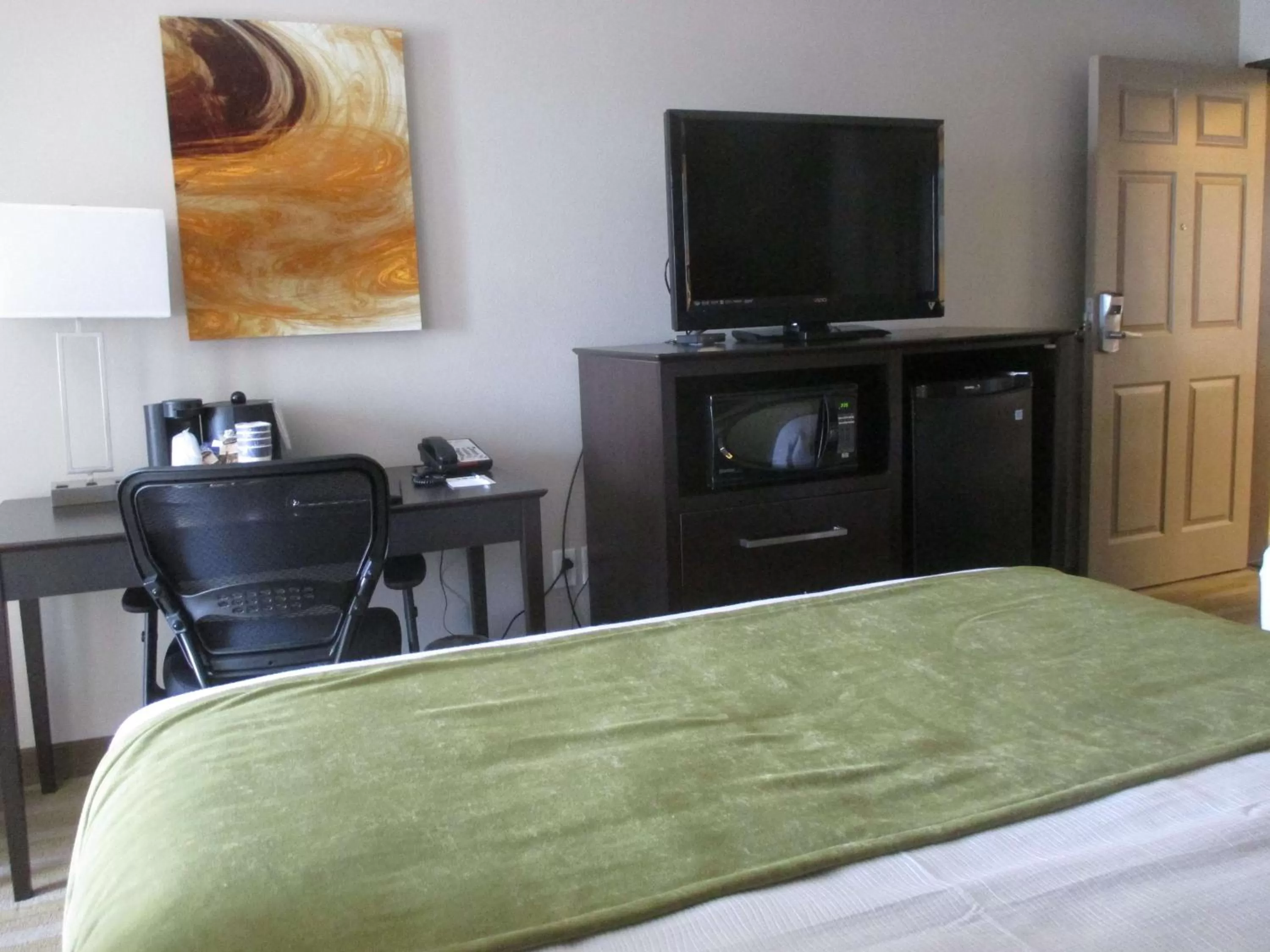 Photo of the whole room, Bed in Best Western Harvest Inn & Suites